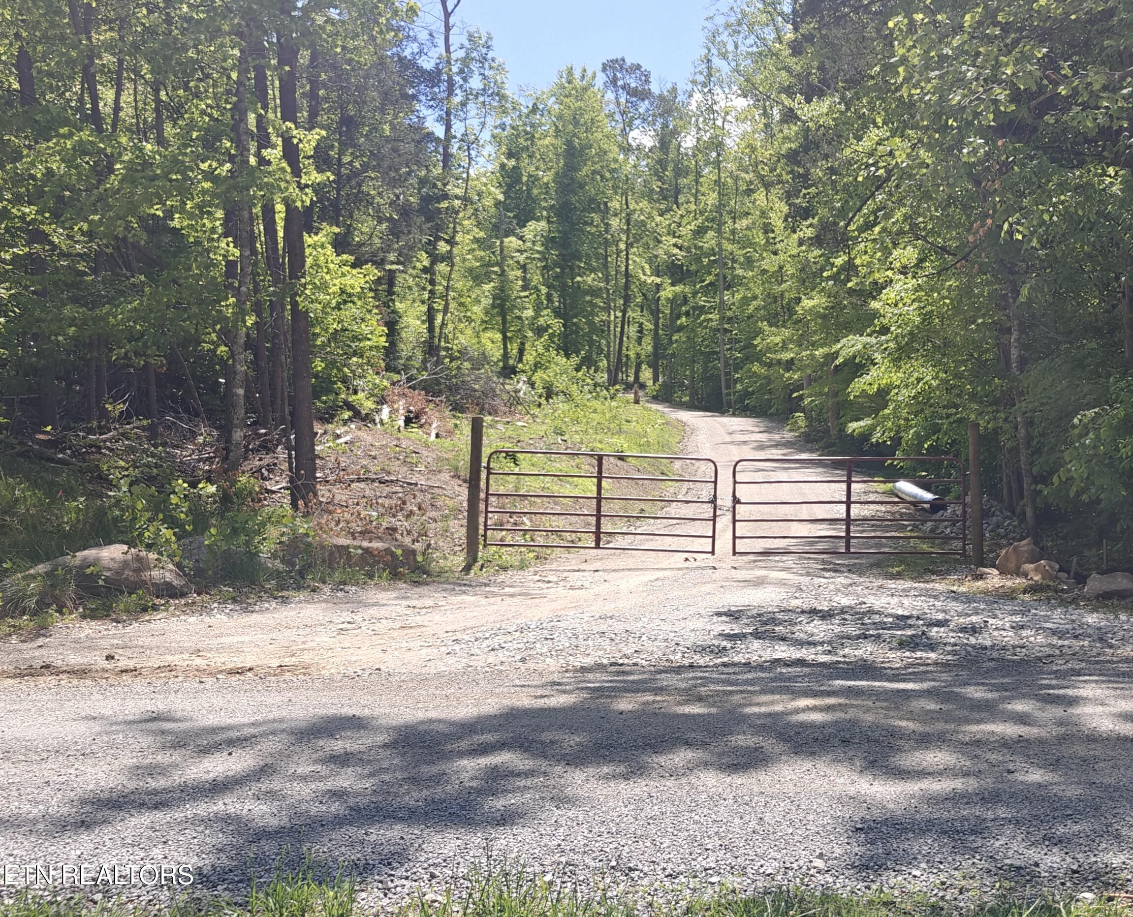 Lake Lane New Tazewell TN 37825