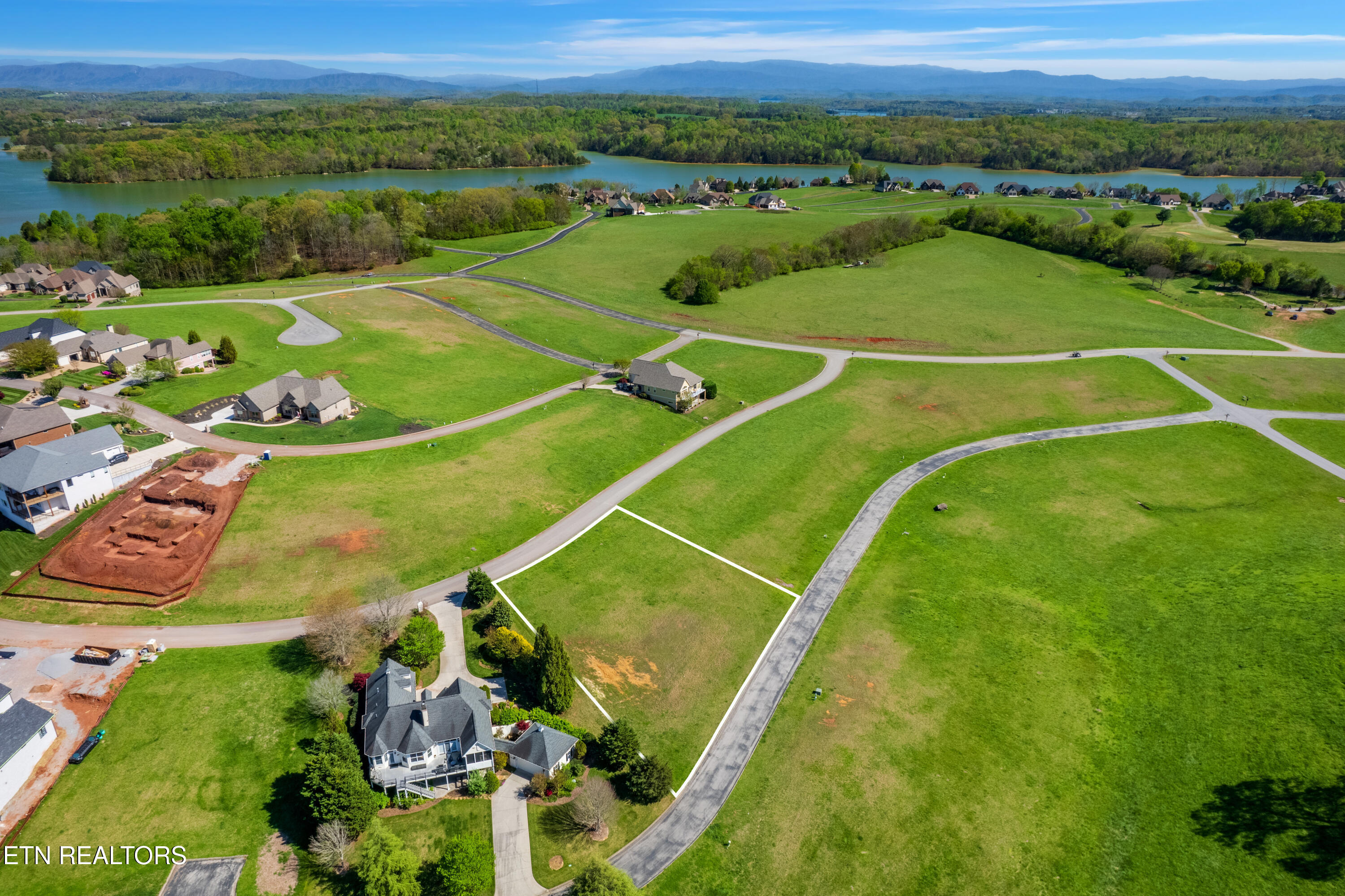 150 Wildwing Drive Vonore TN 37885