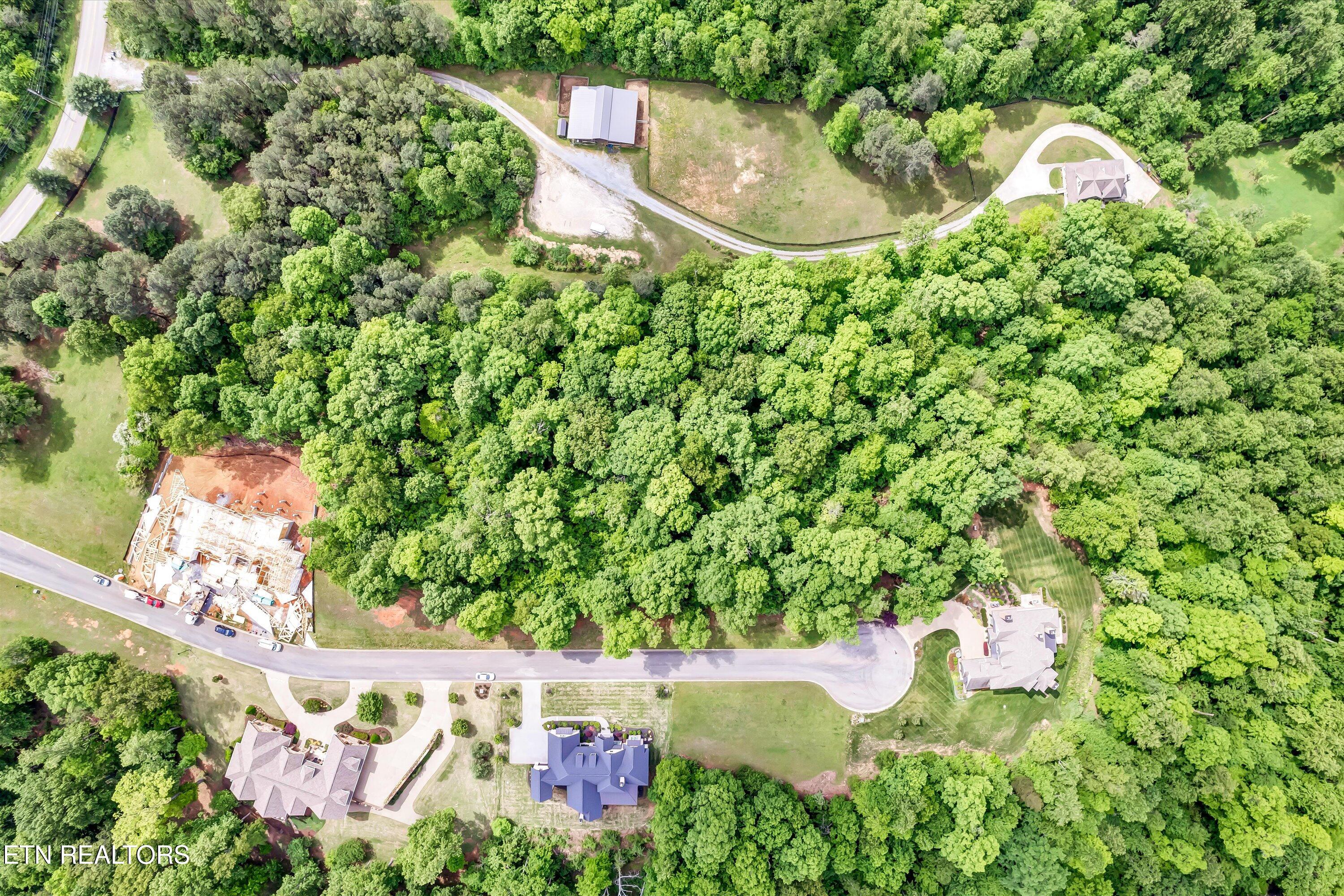 3331 Preserve Pointe Louisville TN 37777