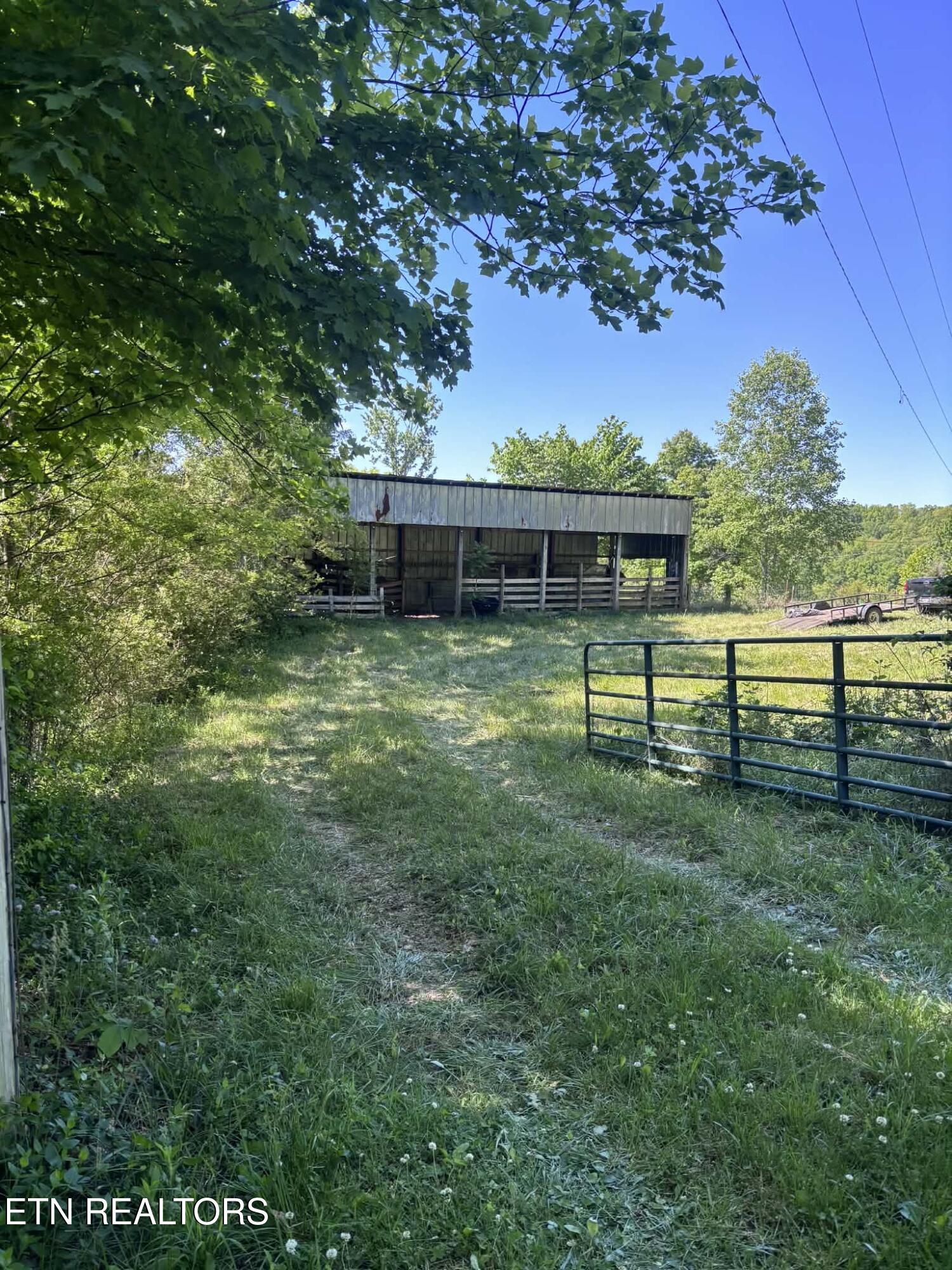 407 Earl Maples Lane Tazewell TN 37879
