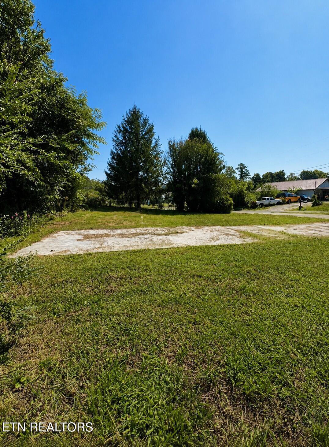106 Wiley Cemetery Lane Rocky Top TN 37769