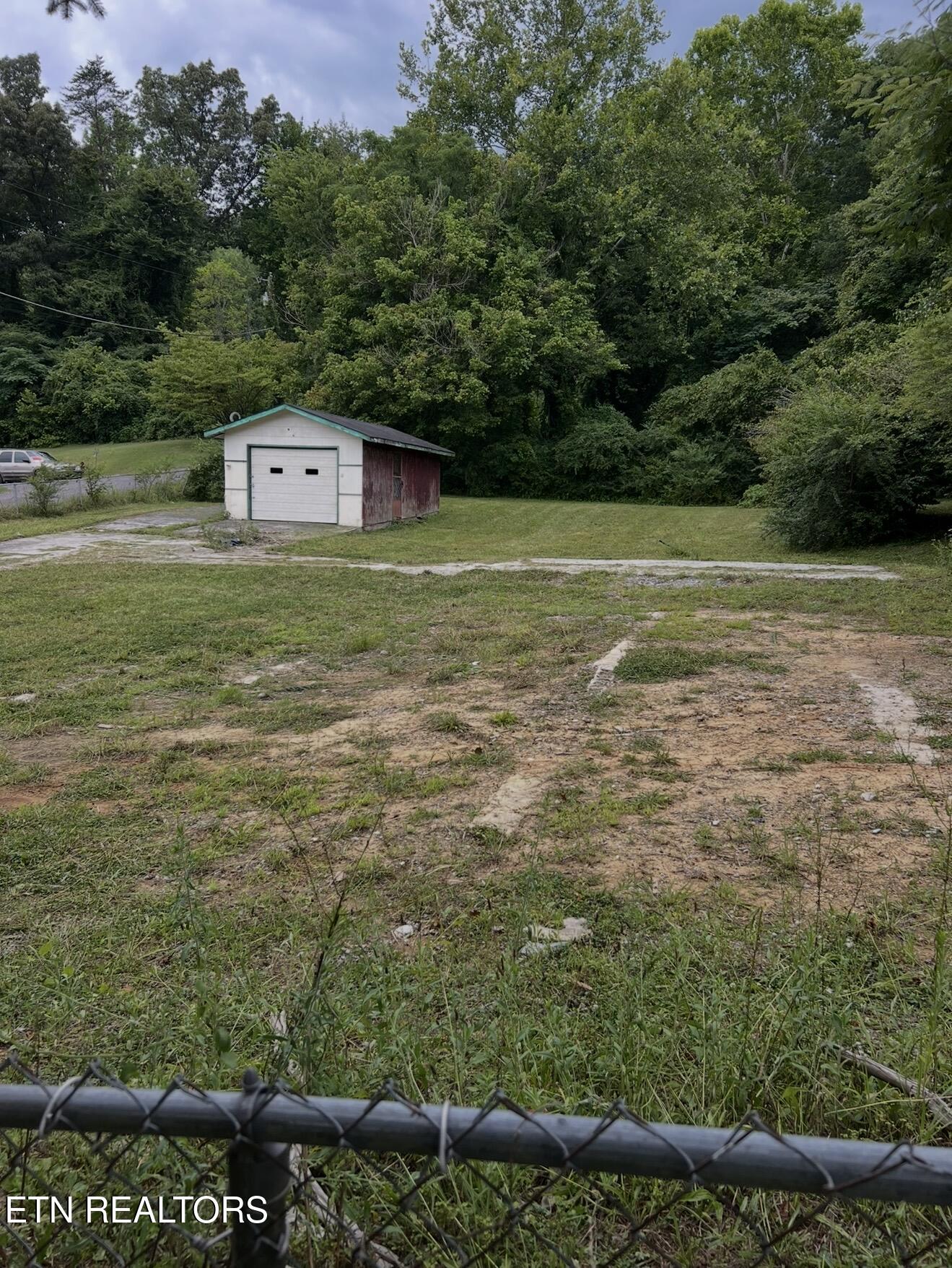 106 Wiley Cemetery Lane Rocky Top TN 37769