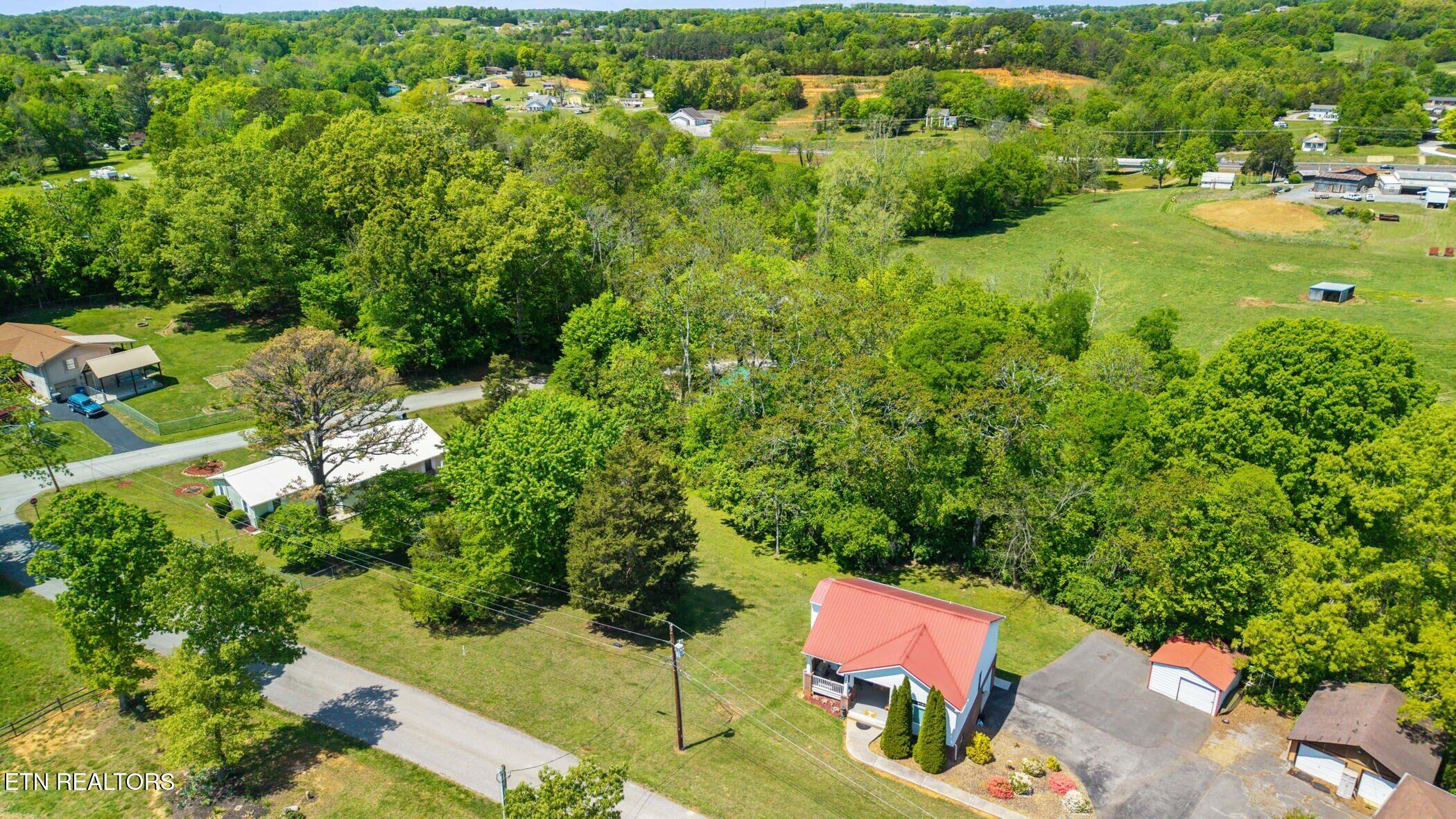 720 Garrett Road Dandridge TN 37725