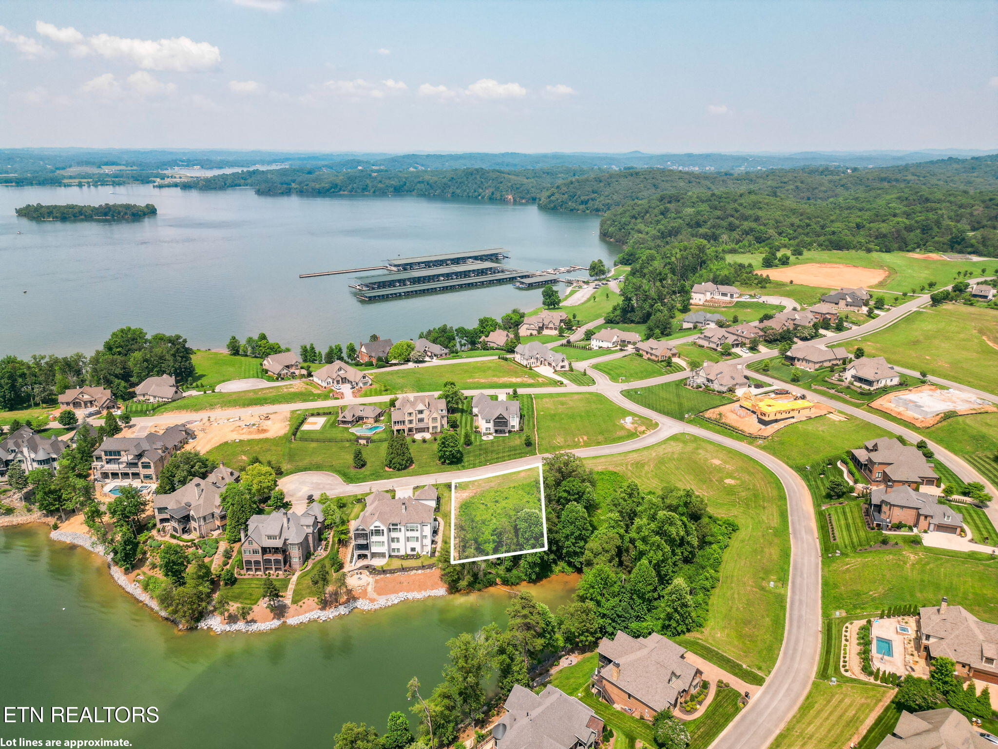 377 Beacon Court Lenoir City TN 37772
