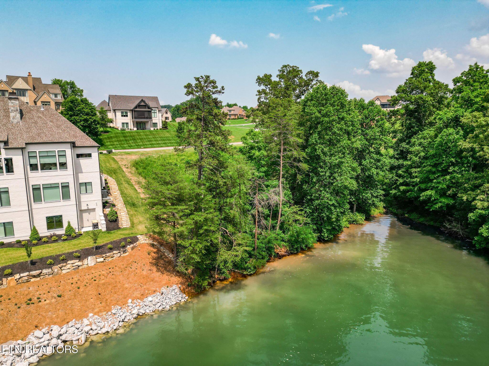 377 Beacon Court Lenoir City TN 37772