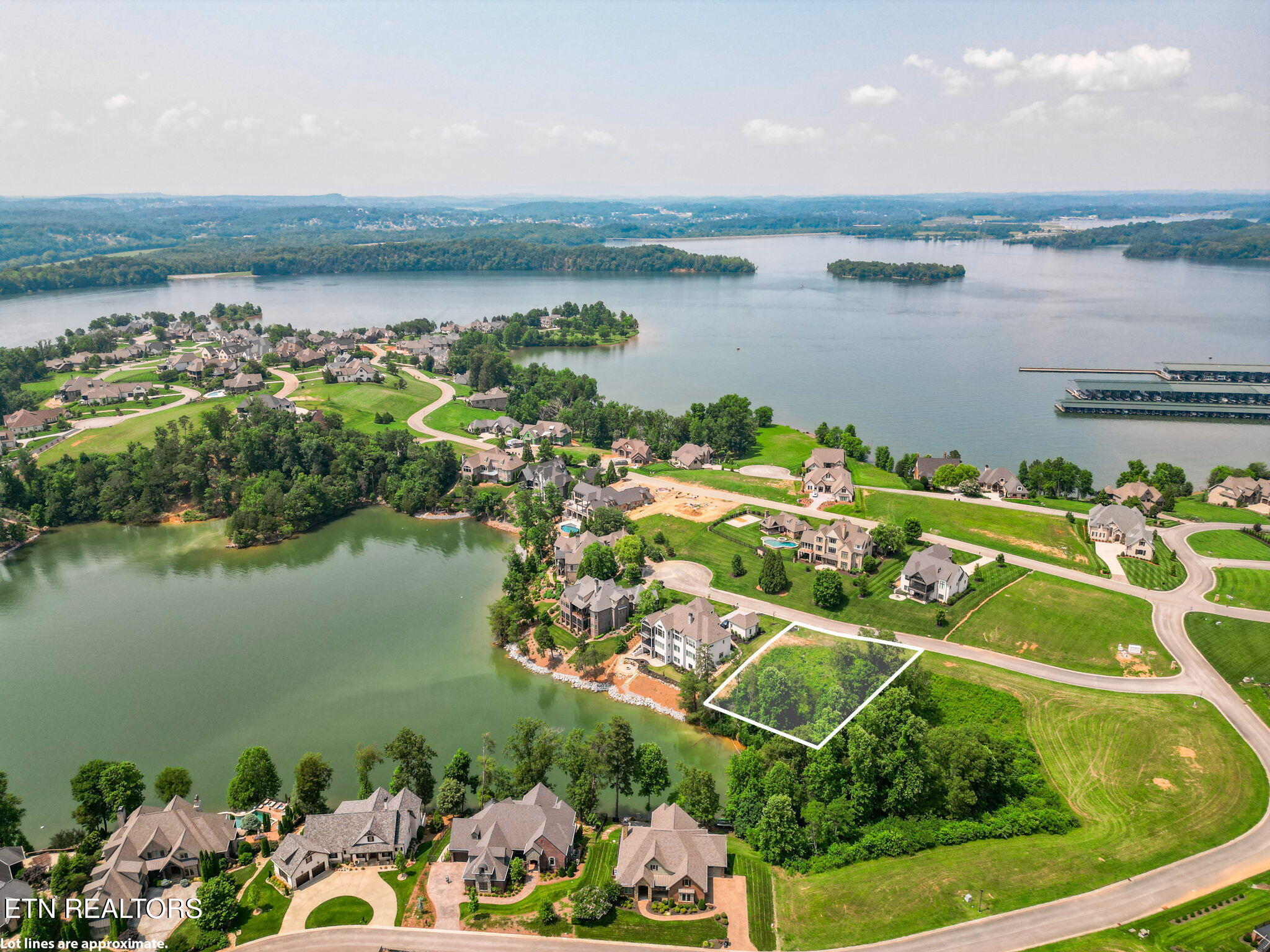 377 Beacon Court Lenoir City TN 37772