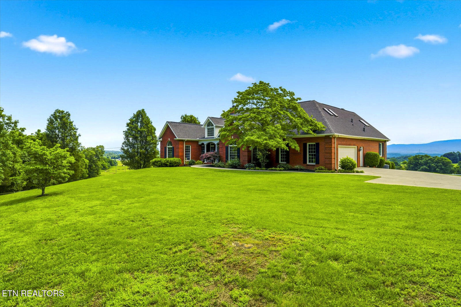 789 Tennessee 92 Dandridge TN 37725