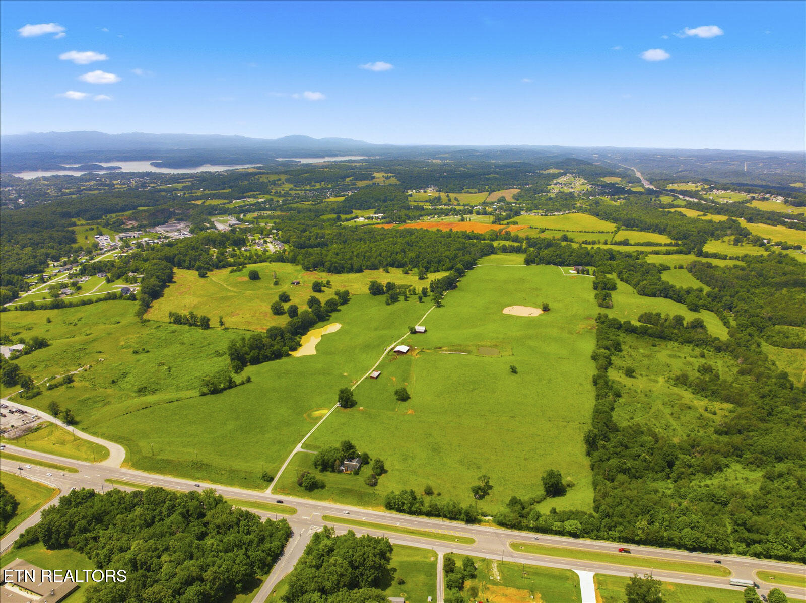 789 Tennessee 92 Dandridge TN 37725