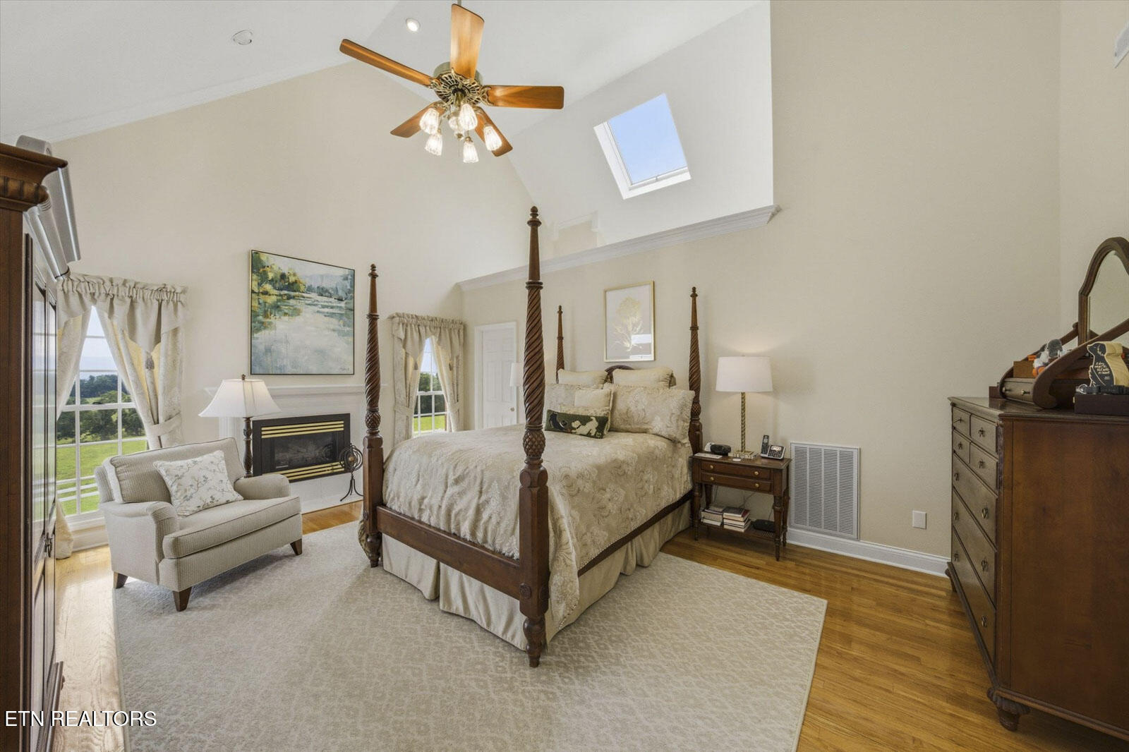 789 Tennessee 92 Dandridge TN 37725