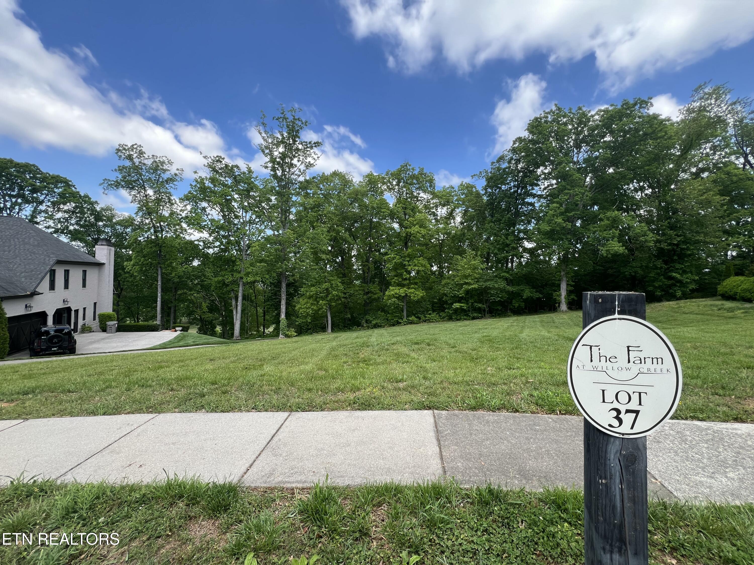 526 Stone Villa Lane Knoxville TN 37934