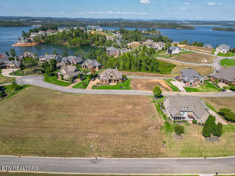 863 Castaway Lane Lenoir City TN 37772