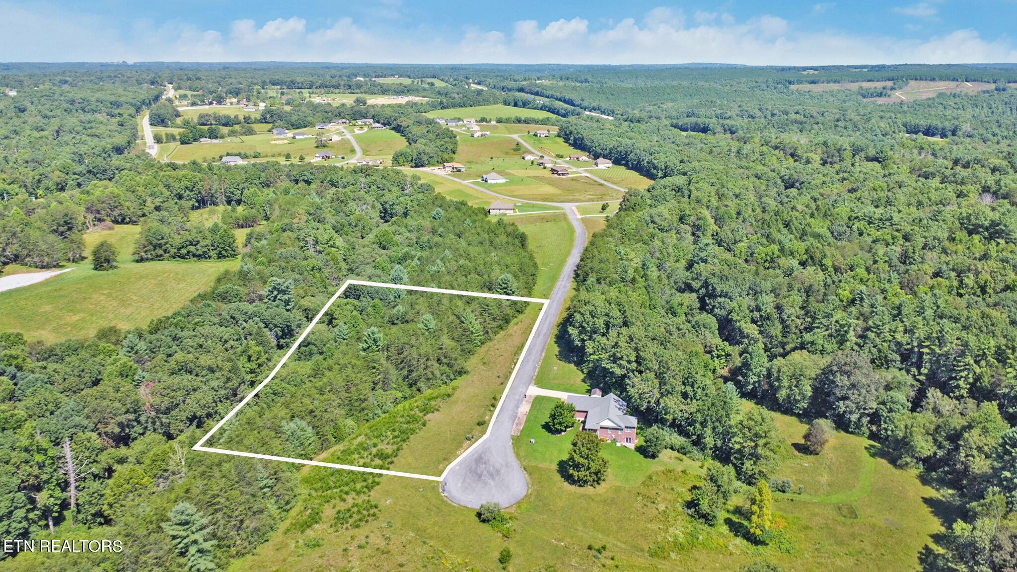 Lot 20 Daddys Creek Trail Crossville TN 38555