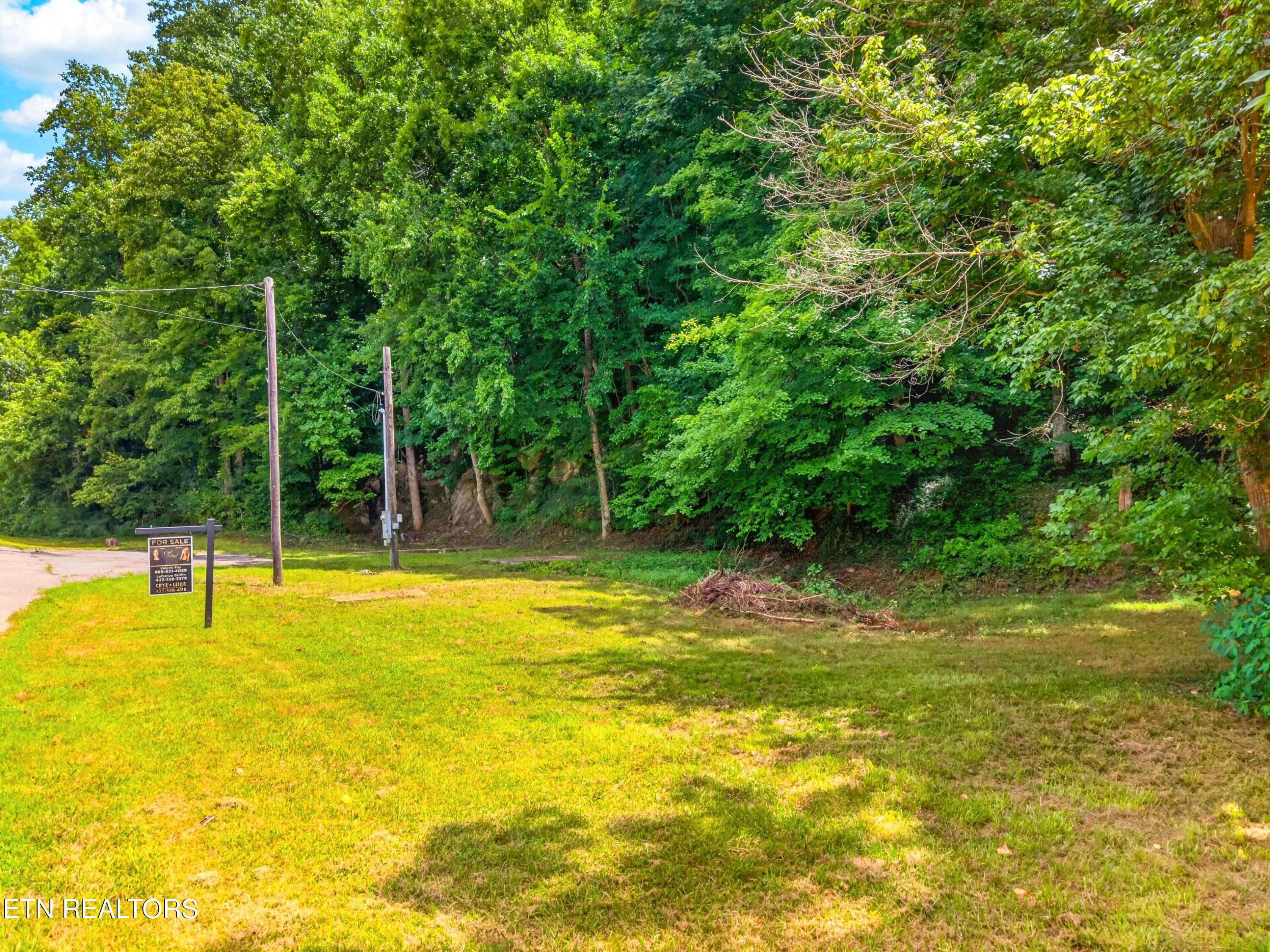 12713 Chapman Highway Seymour TN 37865