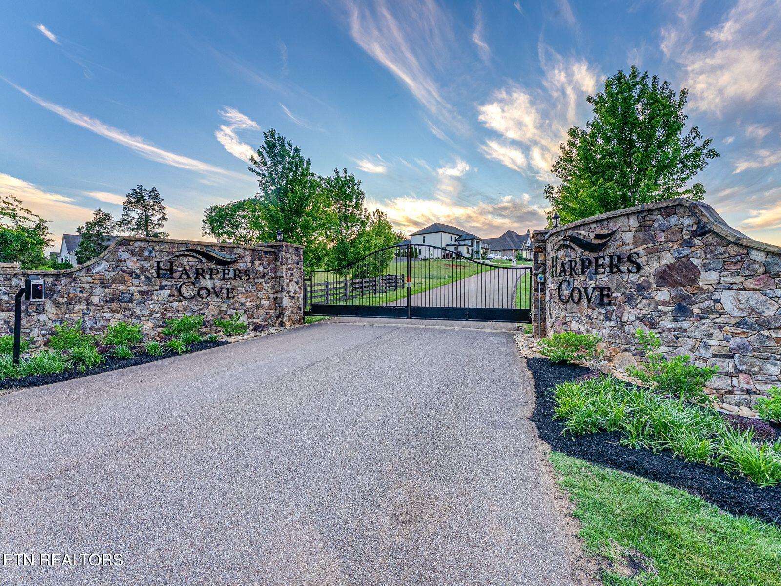 1532 Regiment Way Knoxville TN 37922