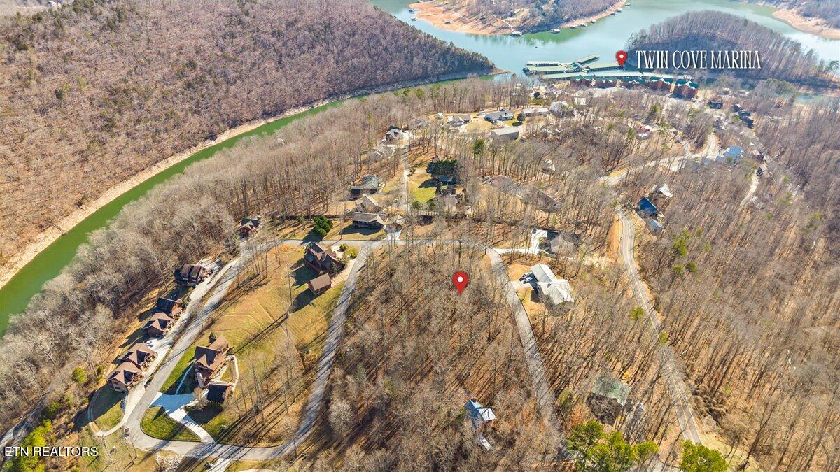 Foxwood Drive Caryville TN 37714