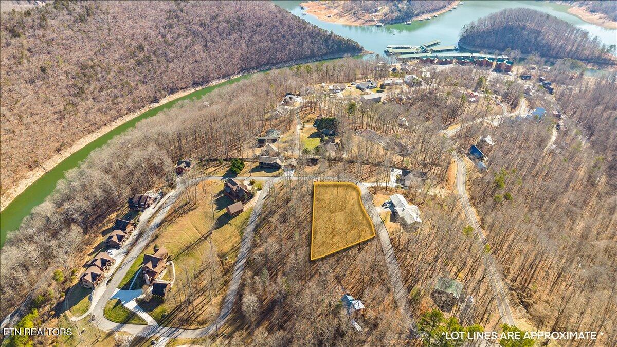 Foxwood Drive Caryville TN 37714