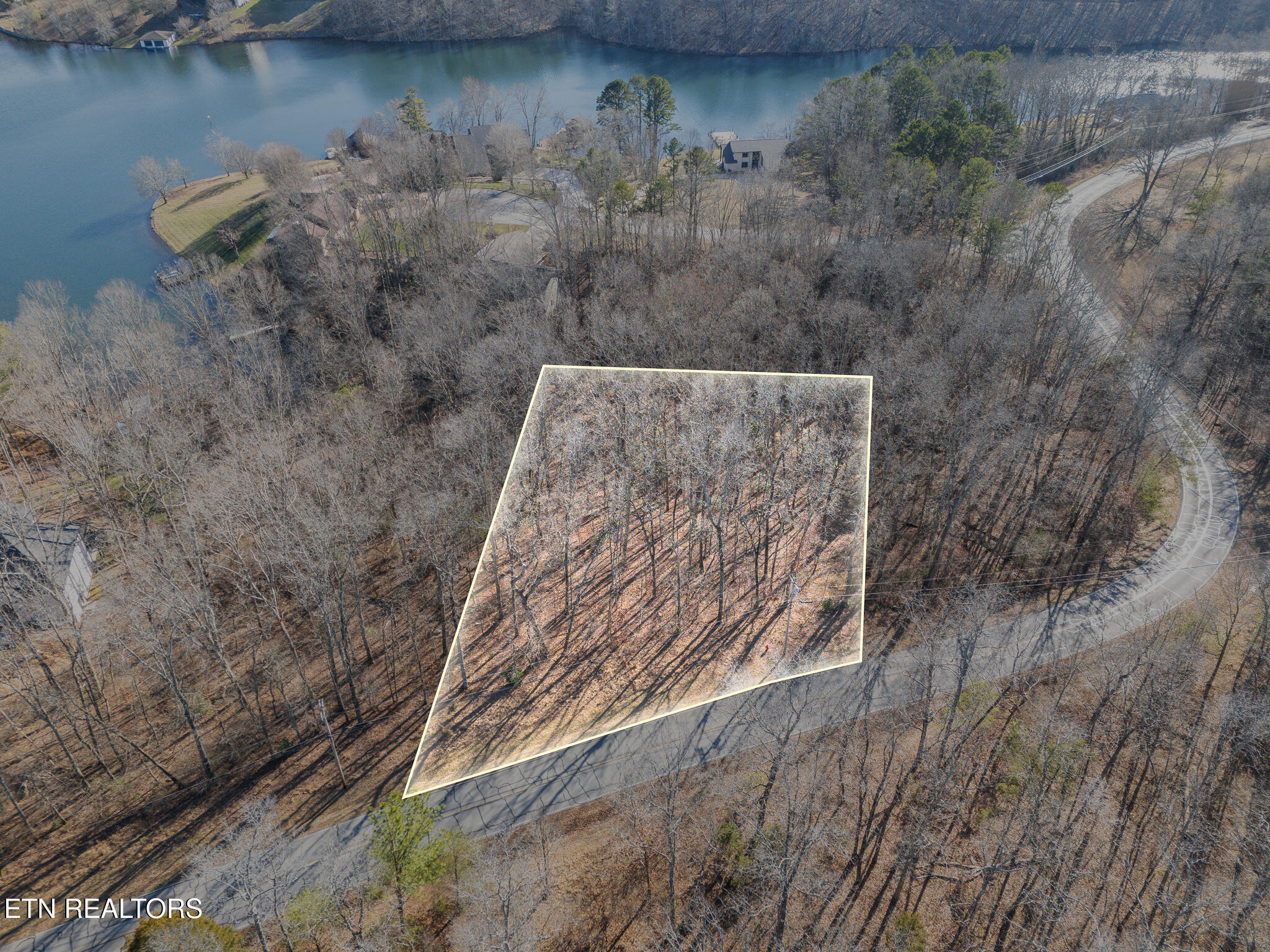 0.93AC Tennessee Avenue Crossville TN 38555