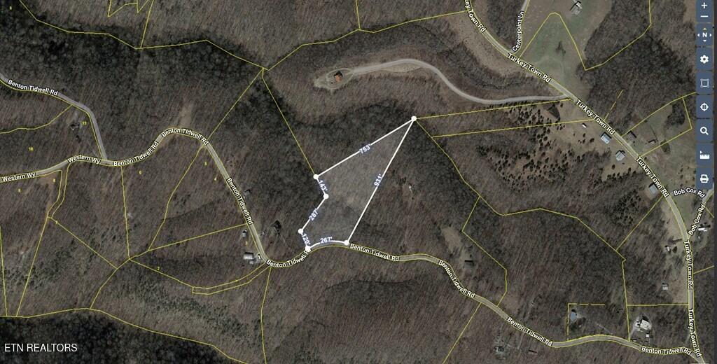 5 Acres Benton Tidwell Road Hilham TN 38568
