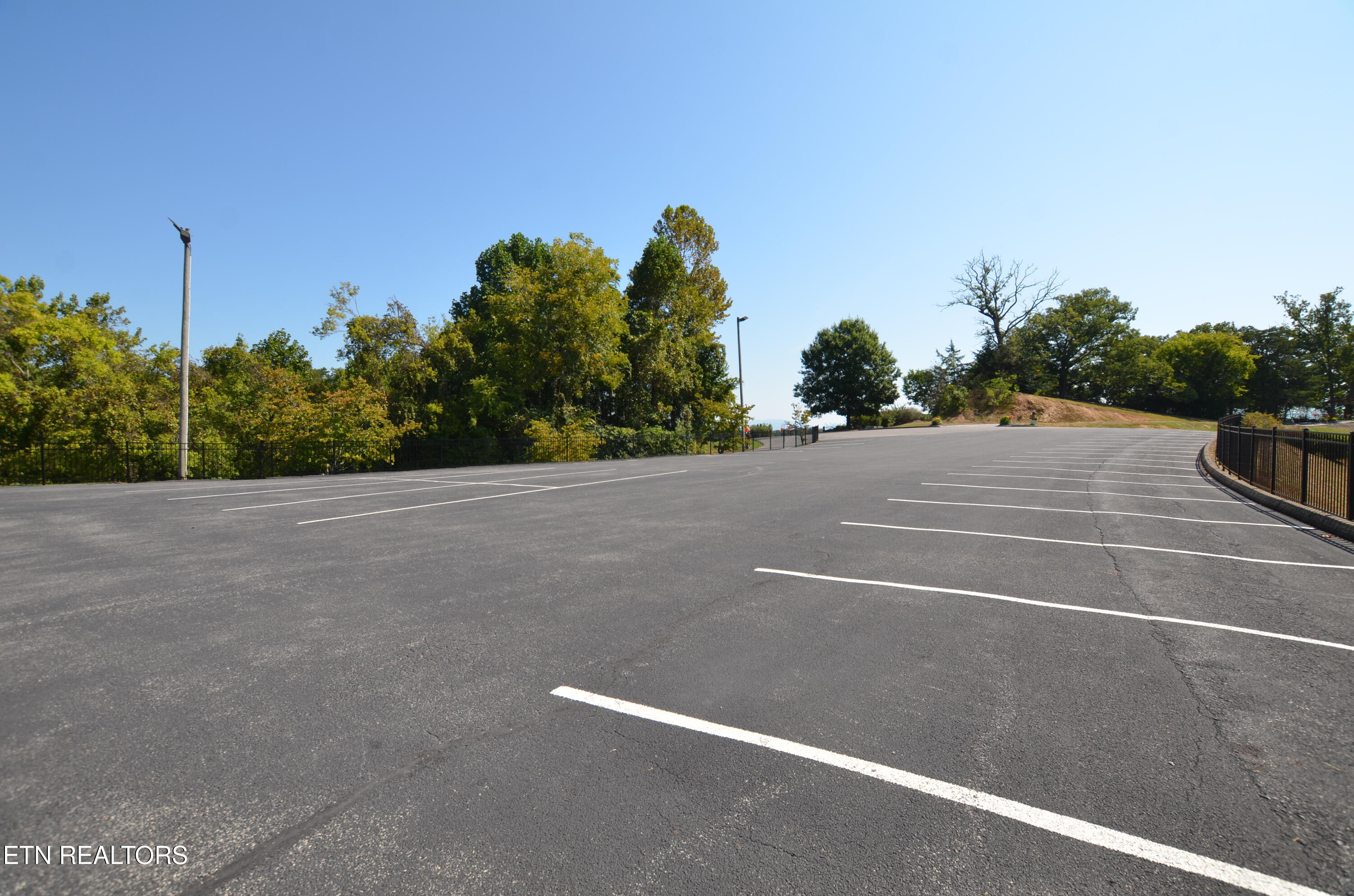 Hawks Nest Way Sevierville TN 37862