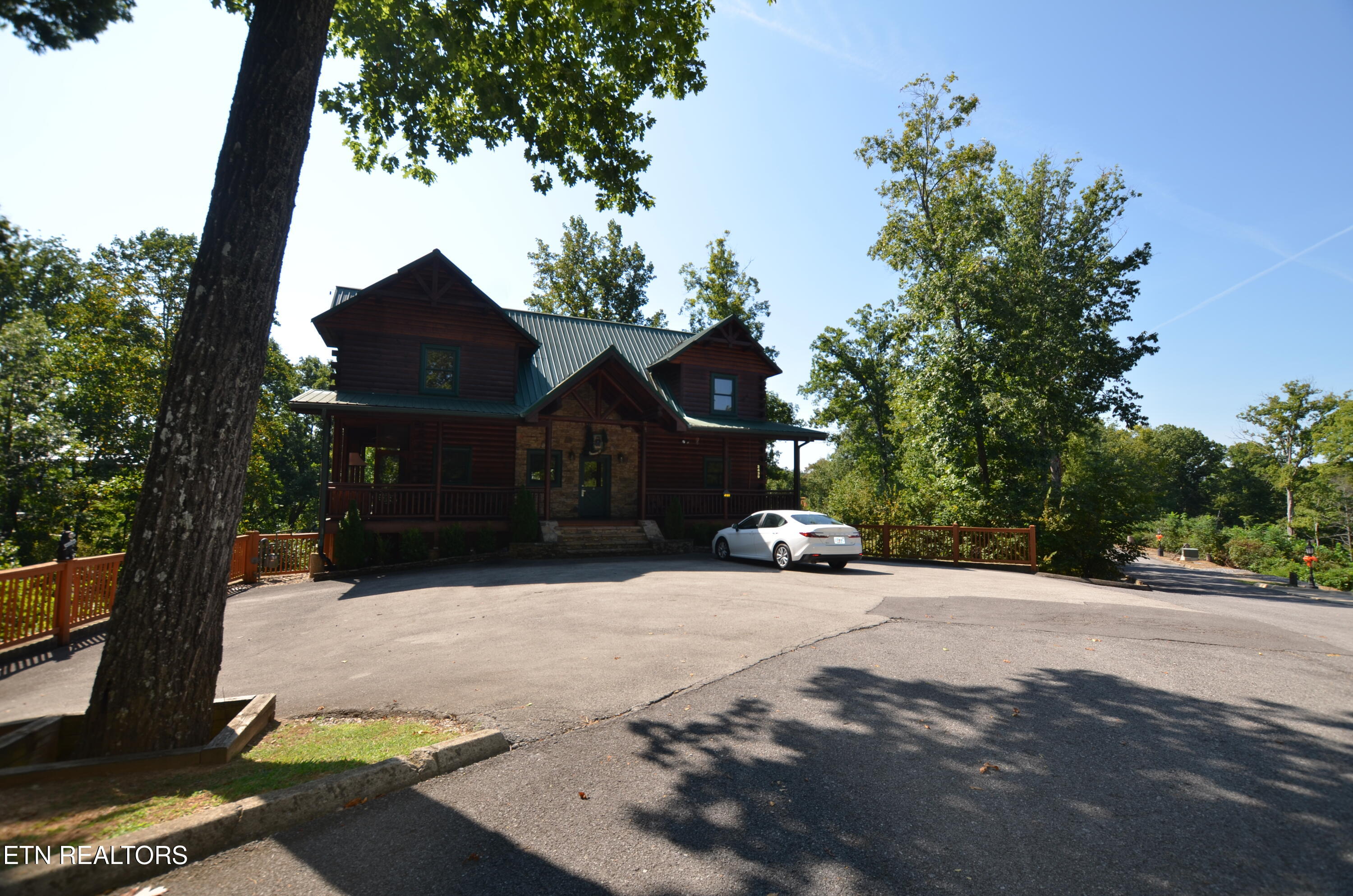 Hawks Nest Way Sevierville TN 37862