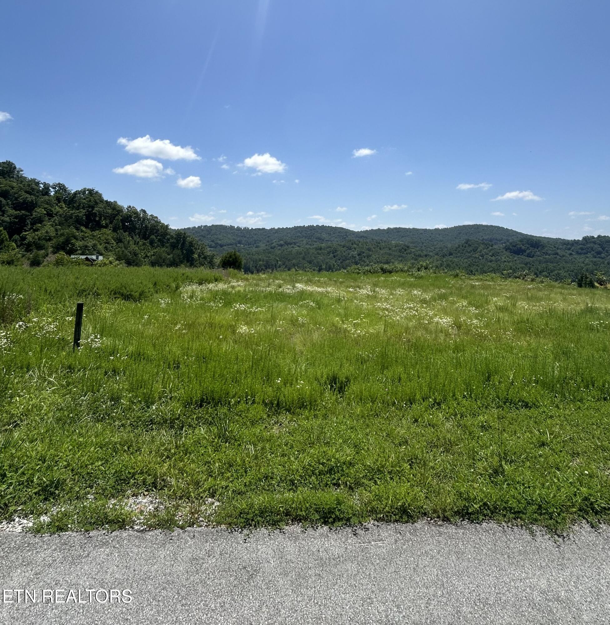 Lot 27 Windward Boulevard Tazewell TN 37879