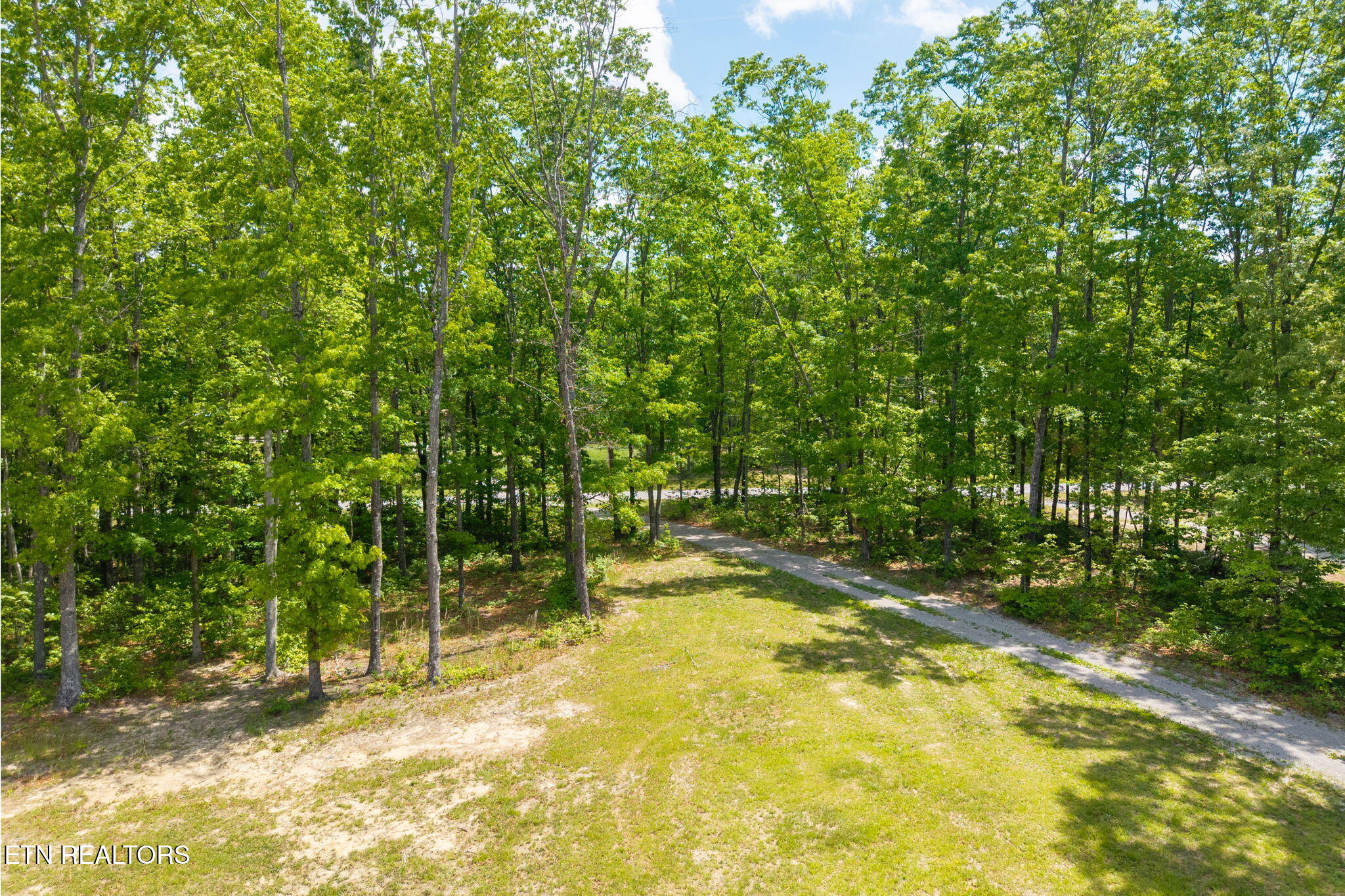 833 Little Hurricane Lane Monterey TN 38574