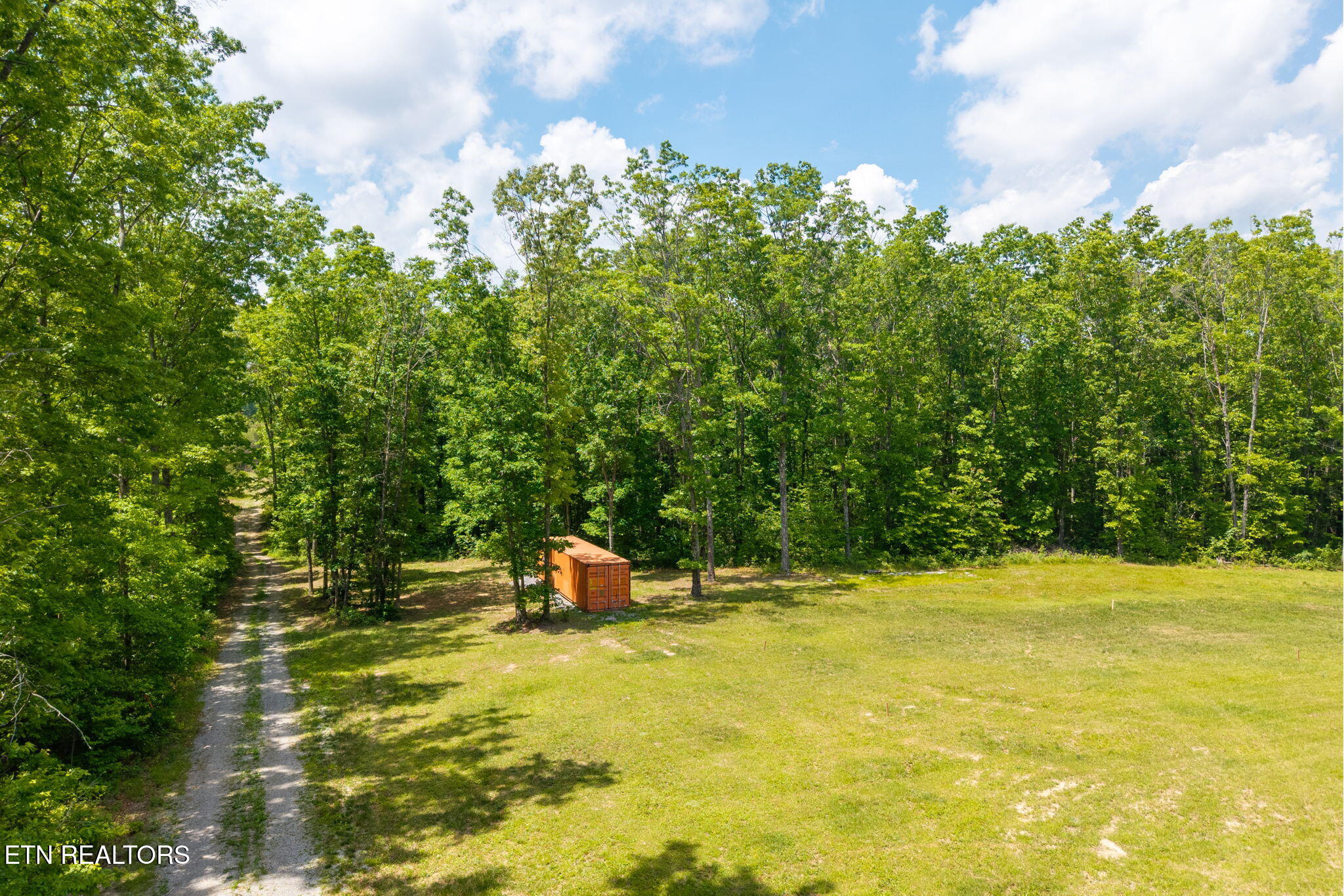 833 Little Hurricane Lane Monterey TN 38574