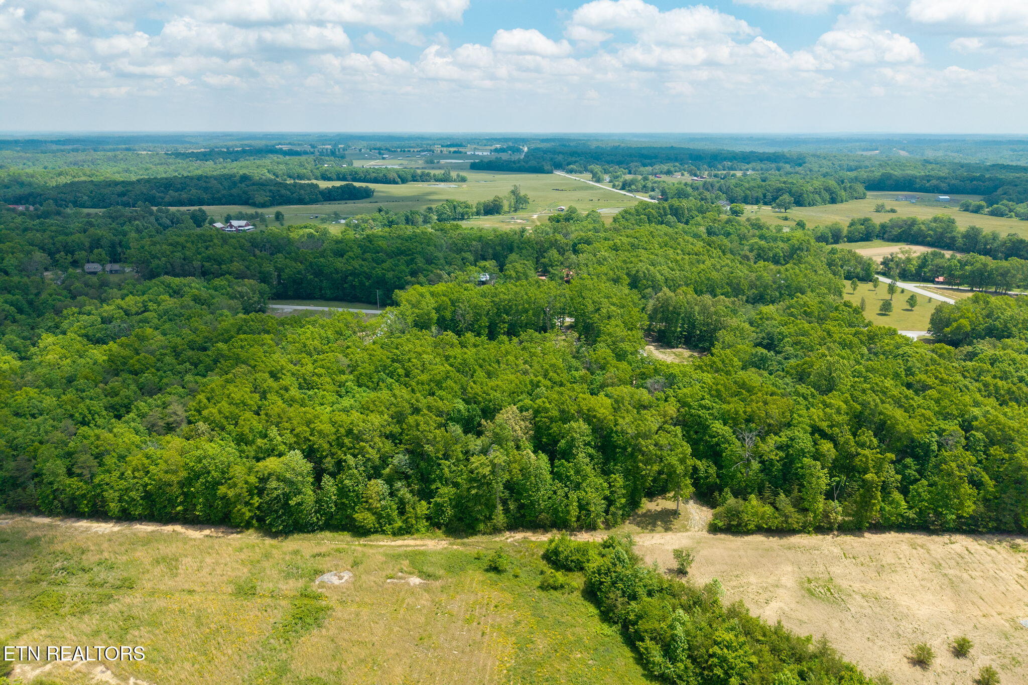 833 Little Hurricane Lane Monterey TN 38574