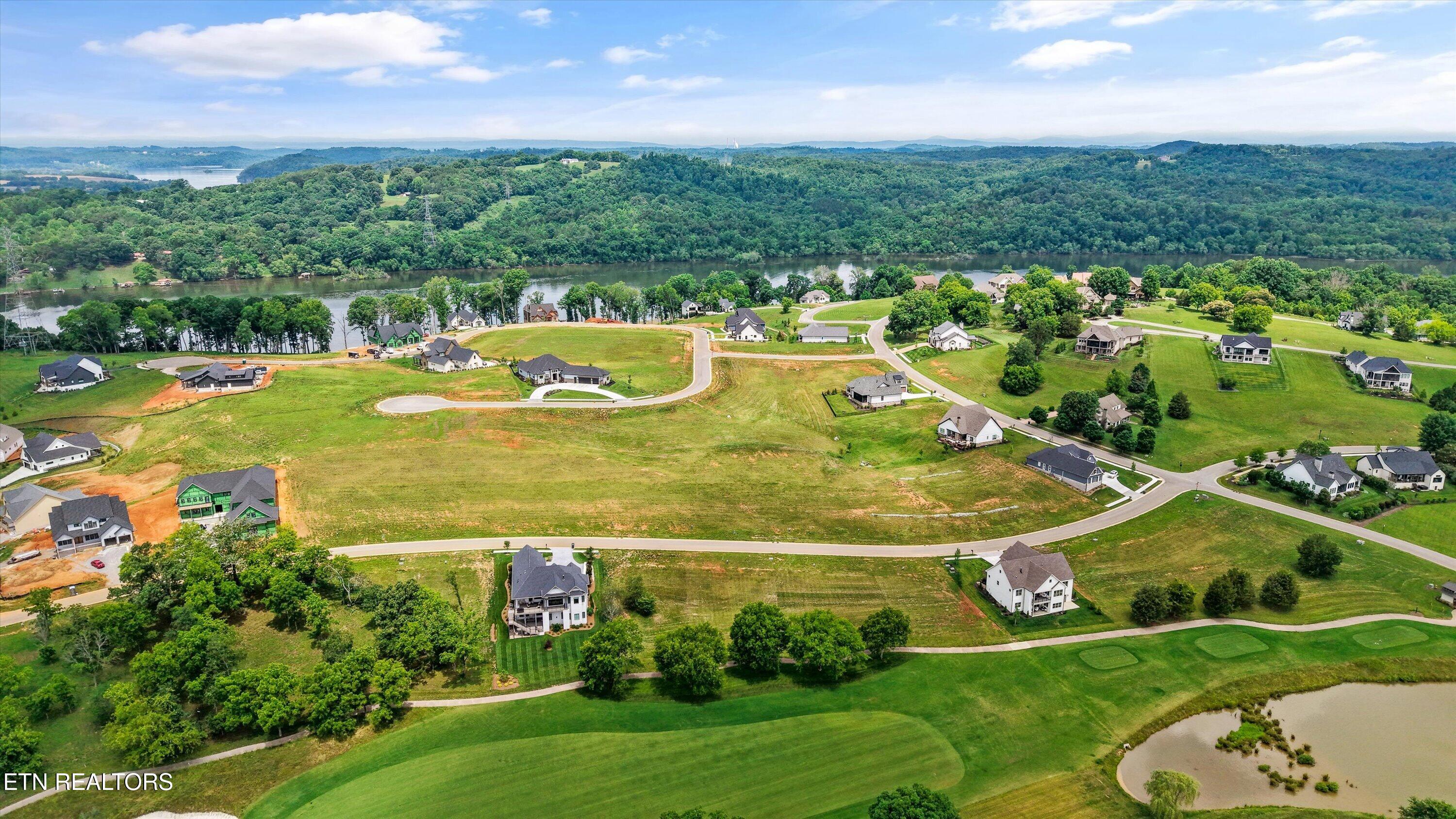 512 Mockingbird Lane Loudon TN 37774