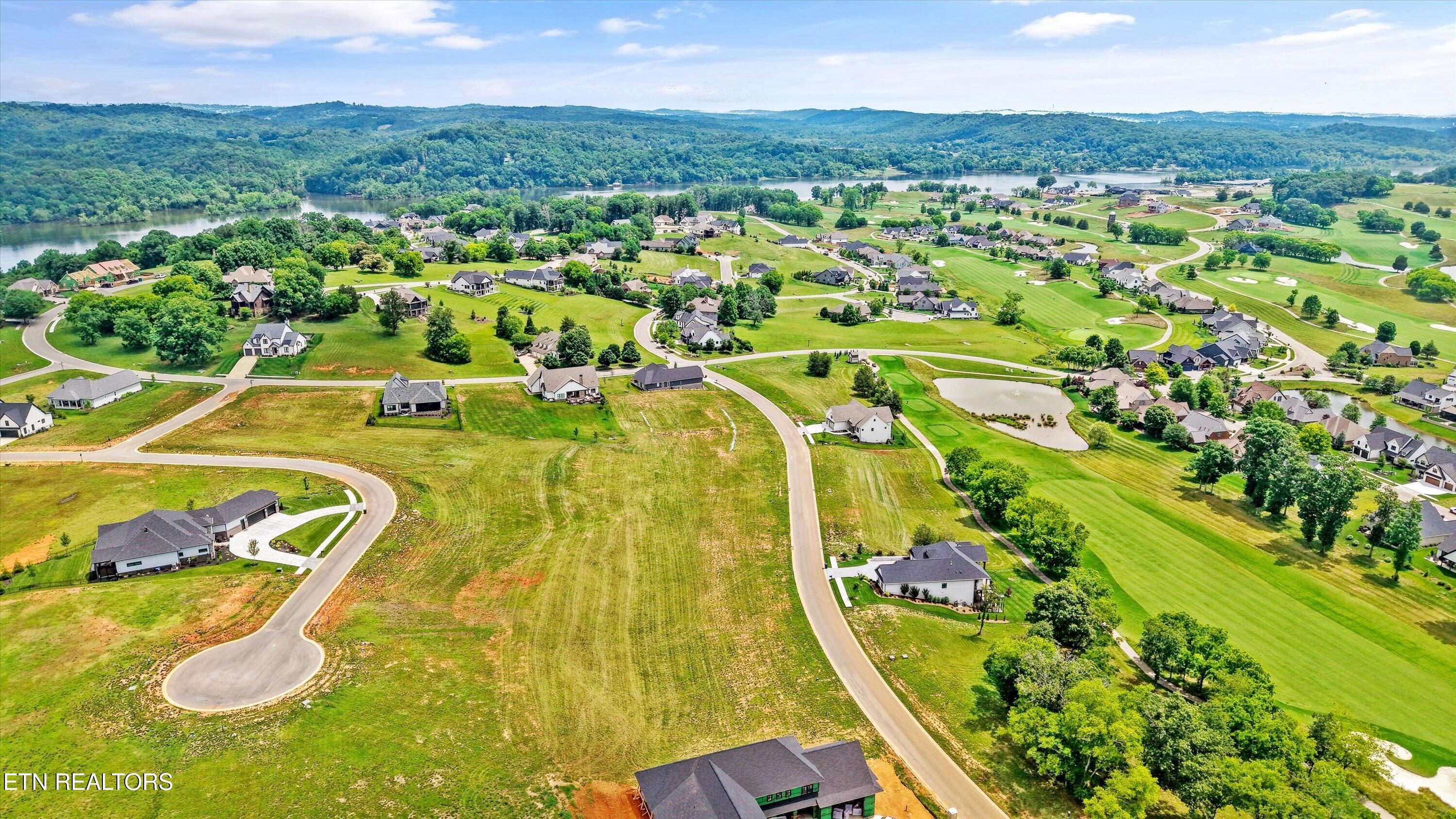 512 Mockingbird Lane Loudon TN 37774