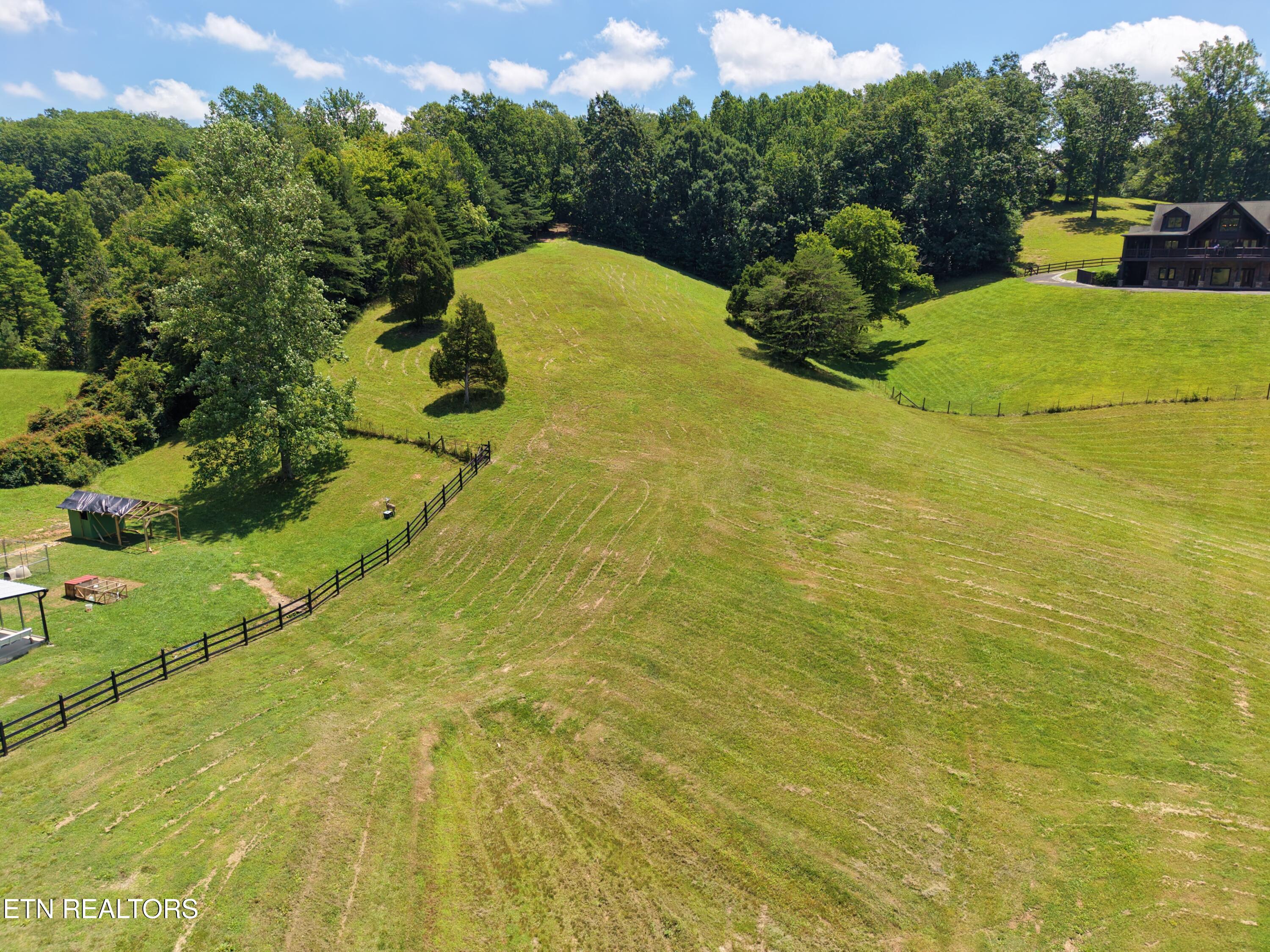 1319 Ideal Valley Road Spring City TN 37381