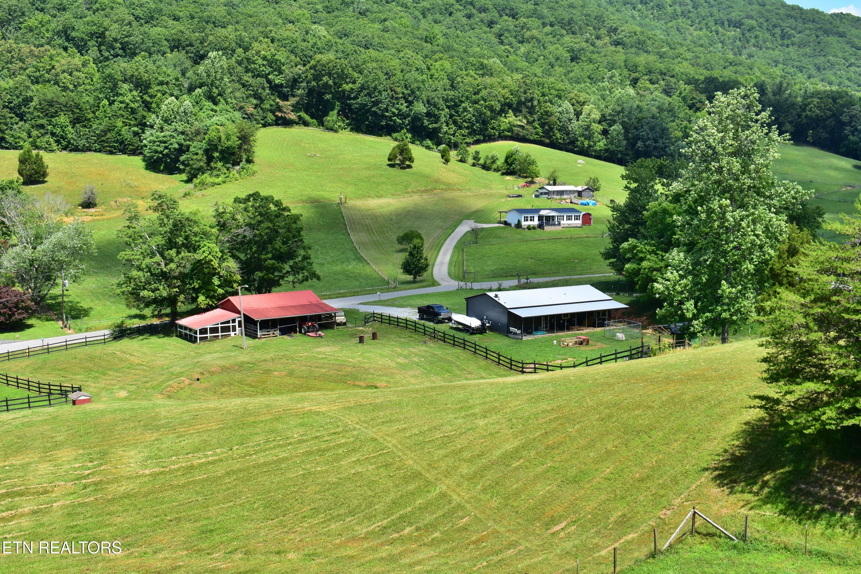 1319 Ideal Valley Road Spring City TN 37381
