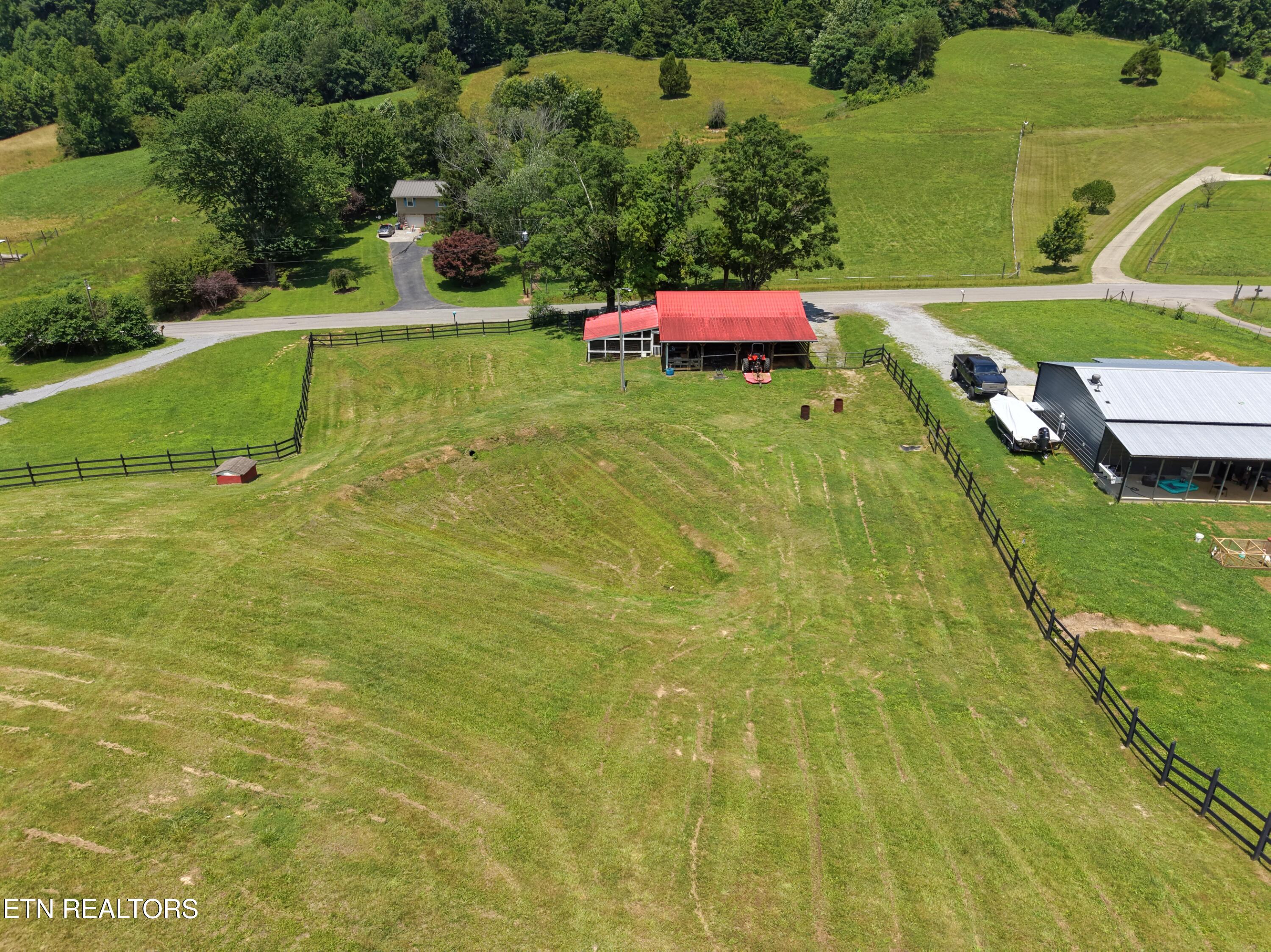 1319 Ideal Valley Road Spring City TN 37381