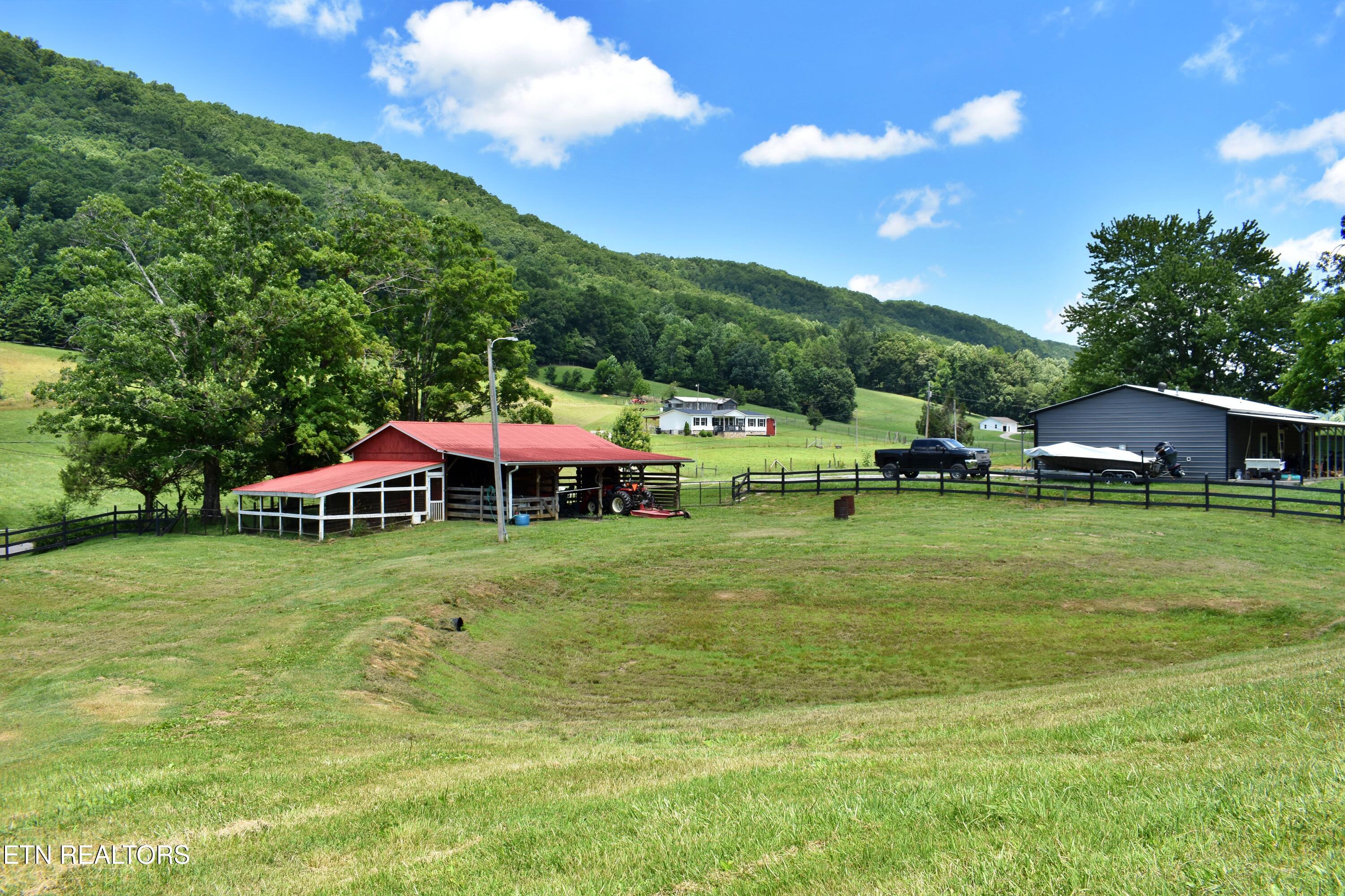 1319 Ideal Valley Road Spring City TN 37381