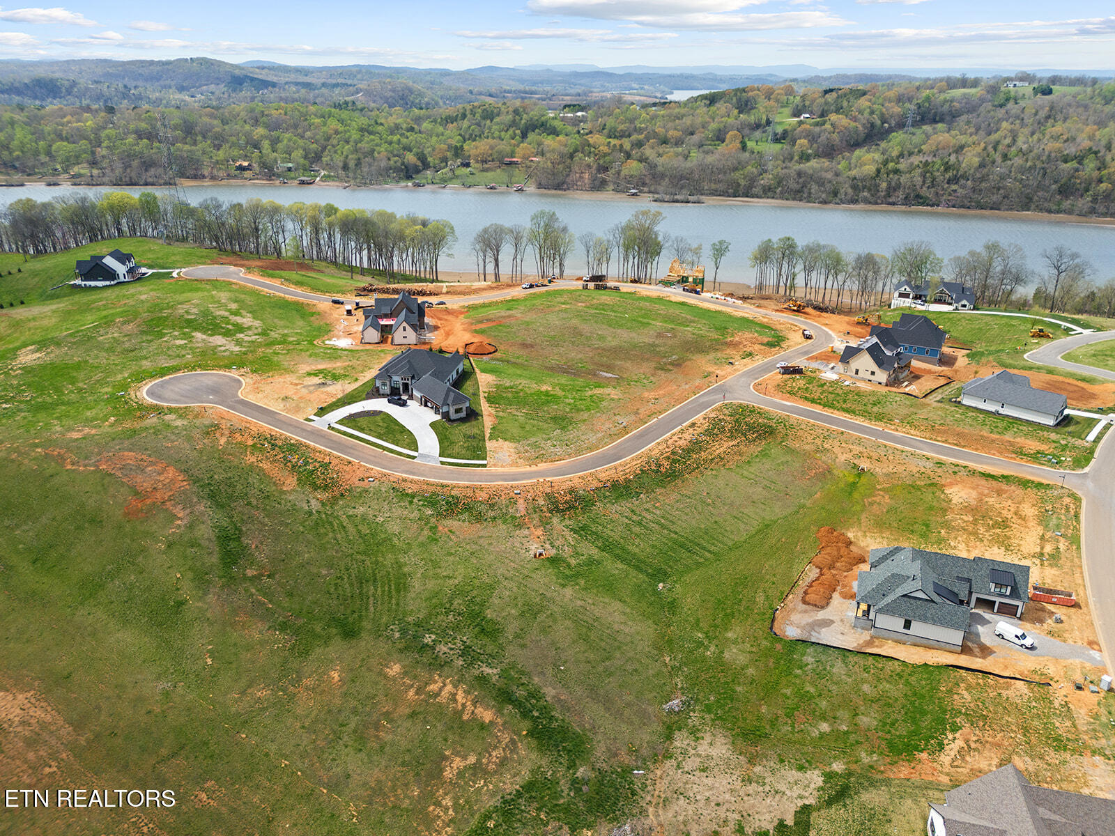 365 Ladybug Lane Loudon TN 37774