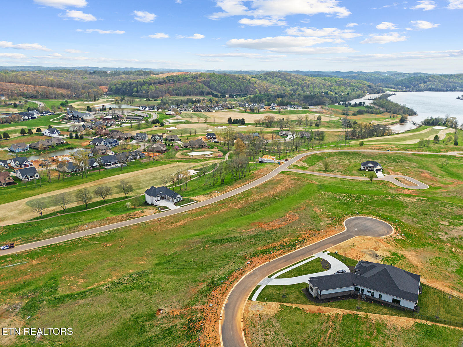 365 Ladybug Lane Loudon TN 37774