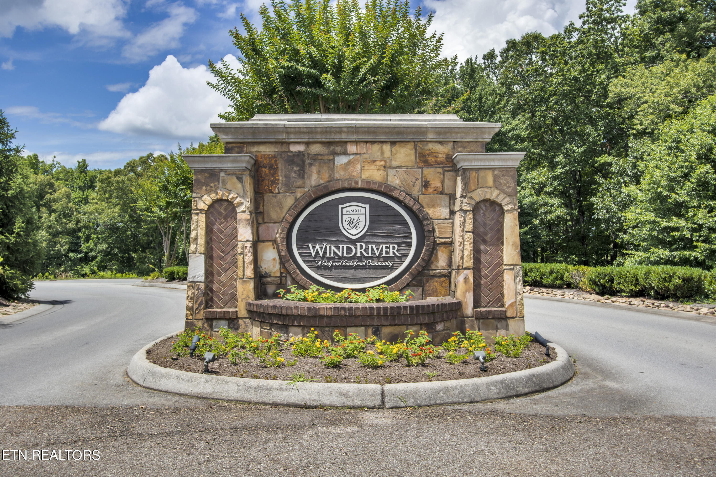 364 Commodore Drive Lenoir City TN 37772