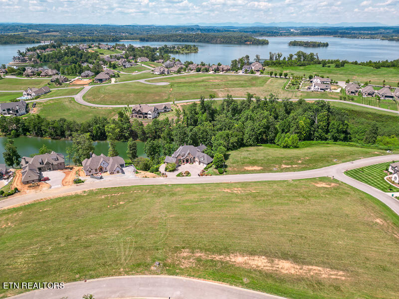364 Commodore Drive Lenoir City TN 37772