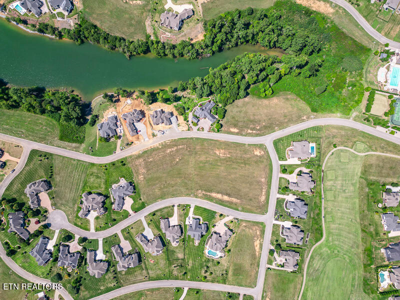 364 Commodore Drive Lenoir City TN 37772