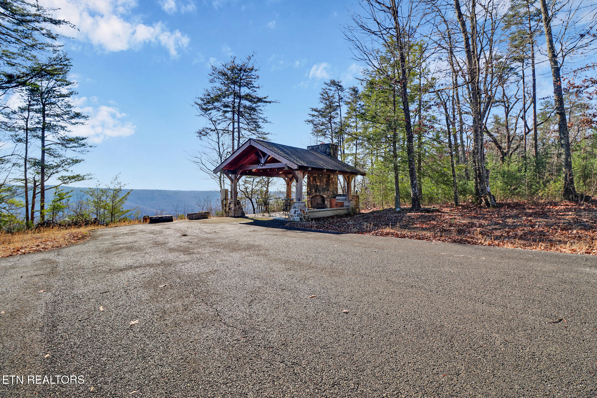 1309 Wind Rush Way Monterey TN 38574