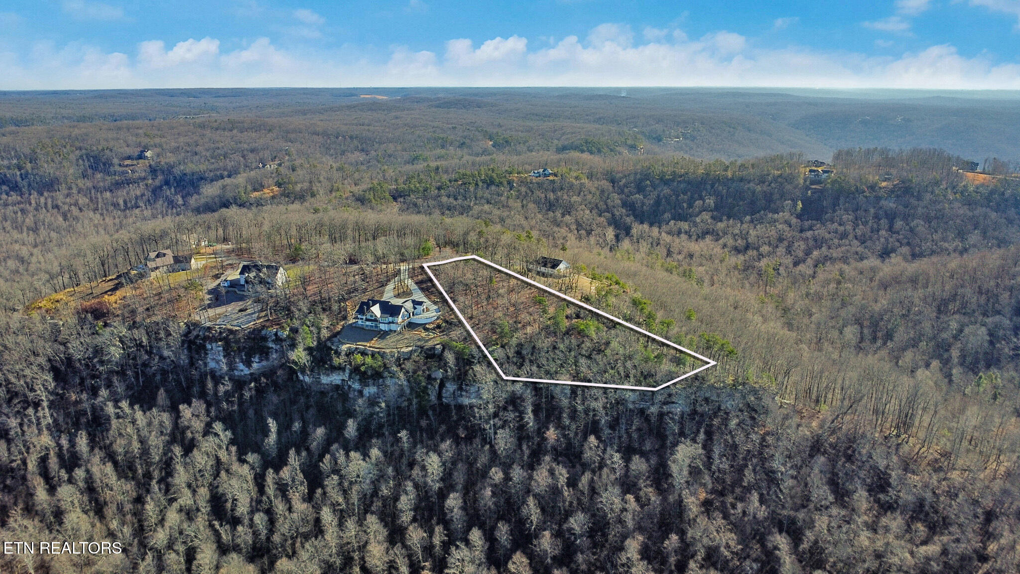 1309 Wind Rush Way Monterey TN 38574