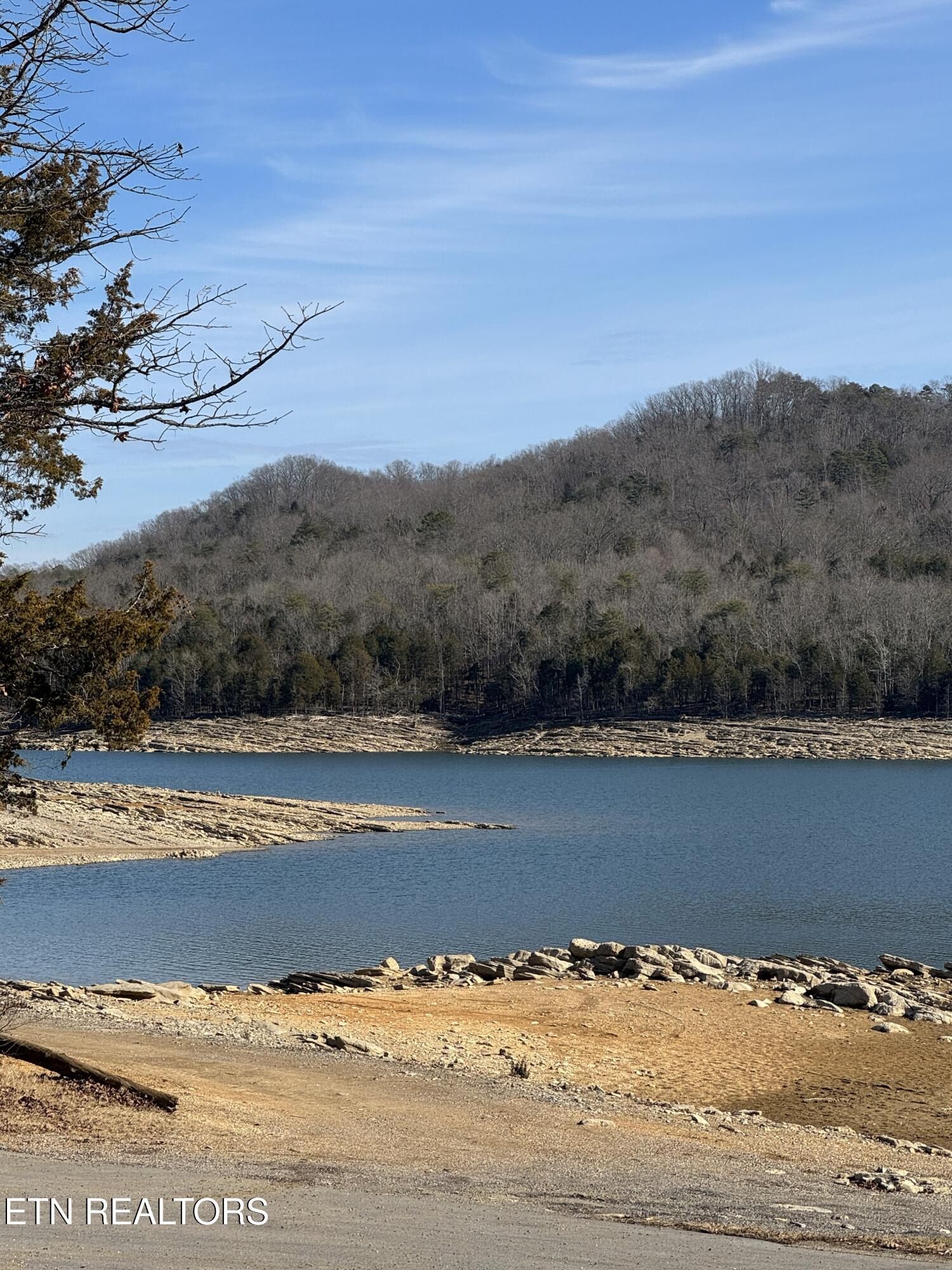 Molly Hollow Road New Tazewell TN 37825