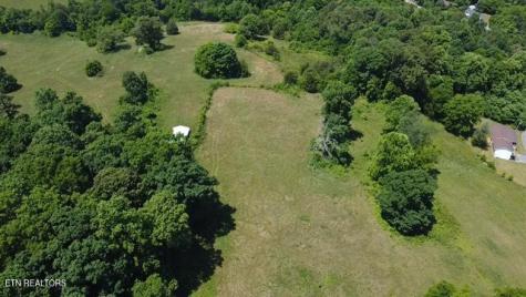 Noe Cir. +/- 33.3 Acres Circle New Market TN 37820