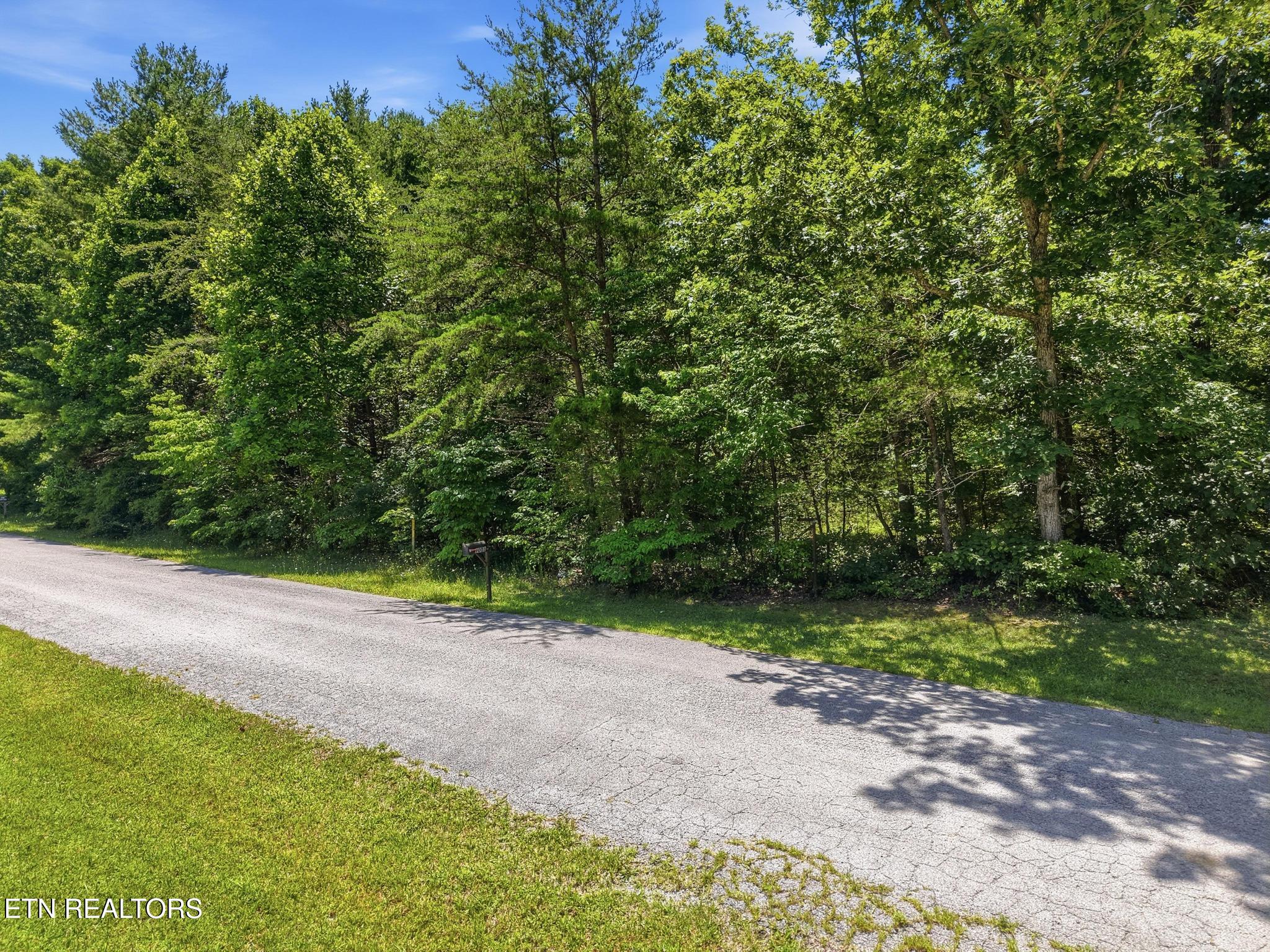 2.6AC High Rock Loop Monterey TN 38574