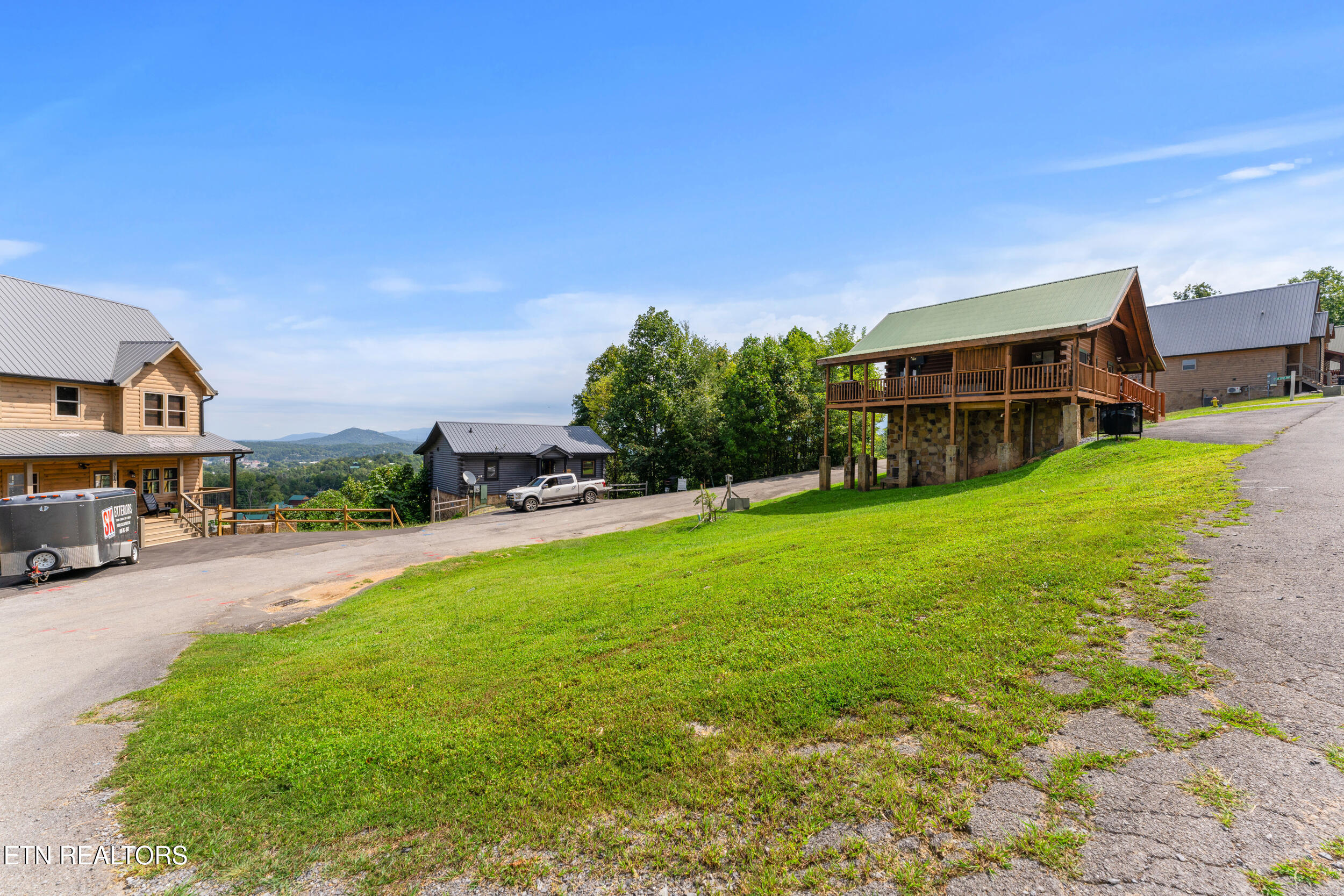 Pine Peak Way Pigeon Forge TN 37862
