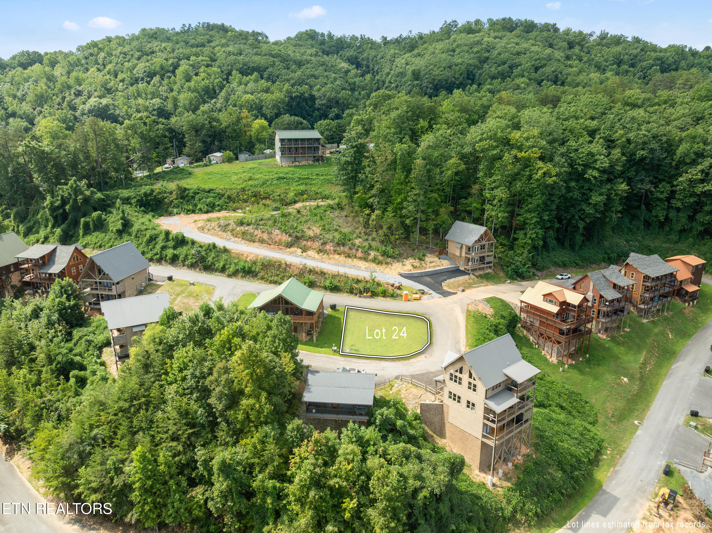 Pine Peak Way Pigeon Forge TN 37862