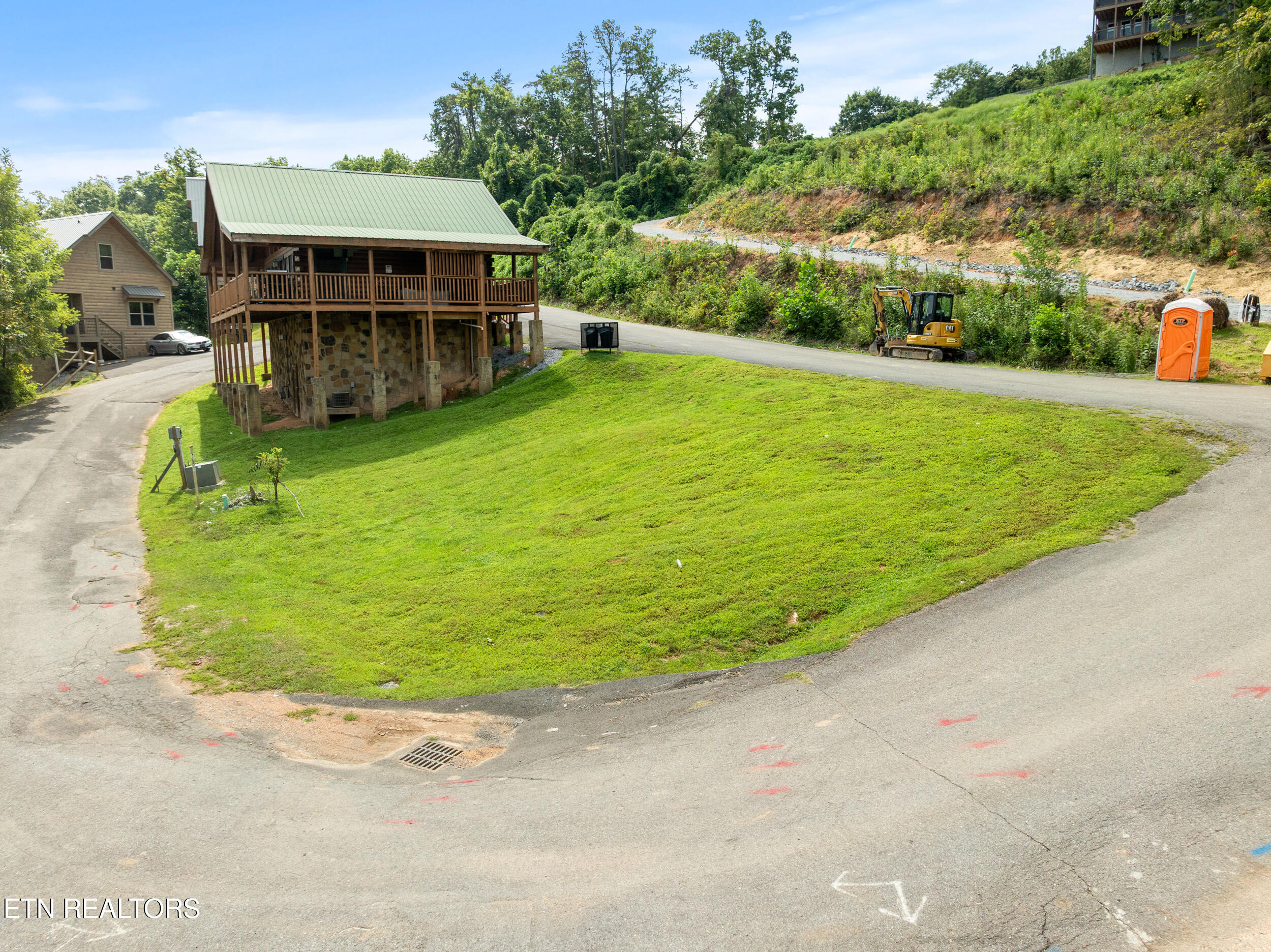 Pine Peak Way Pigeon Forge TN 37862