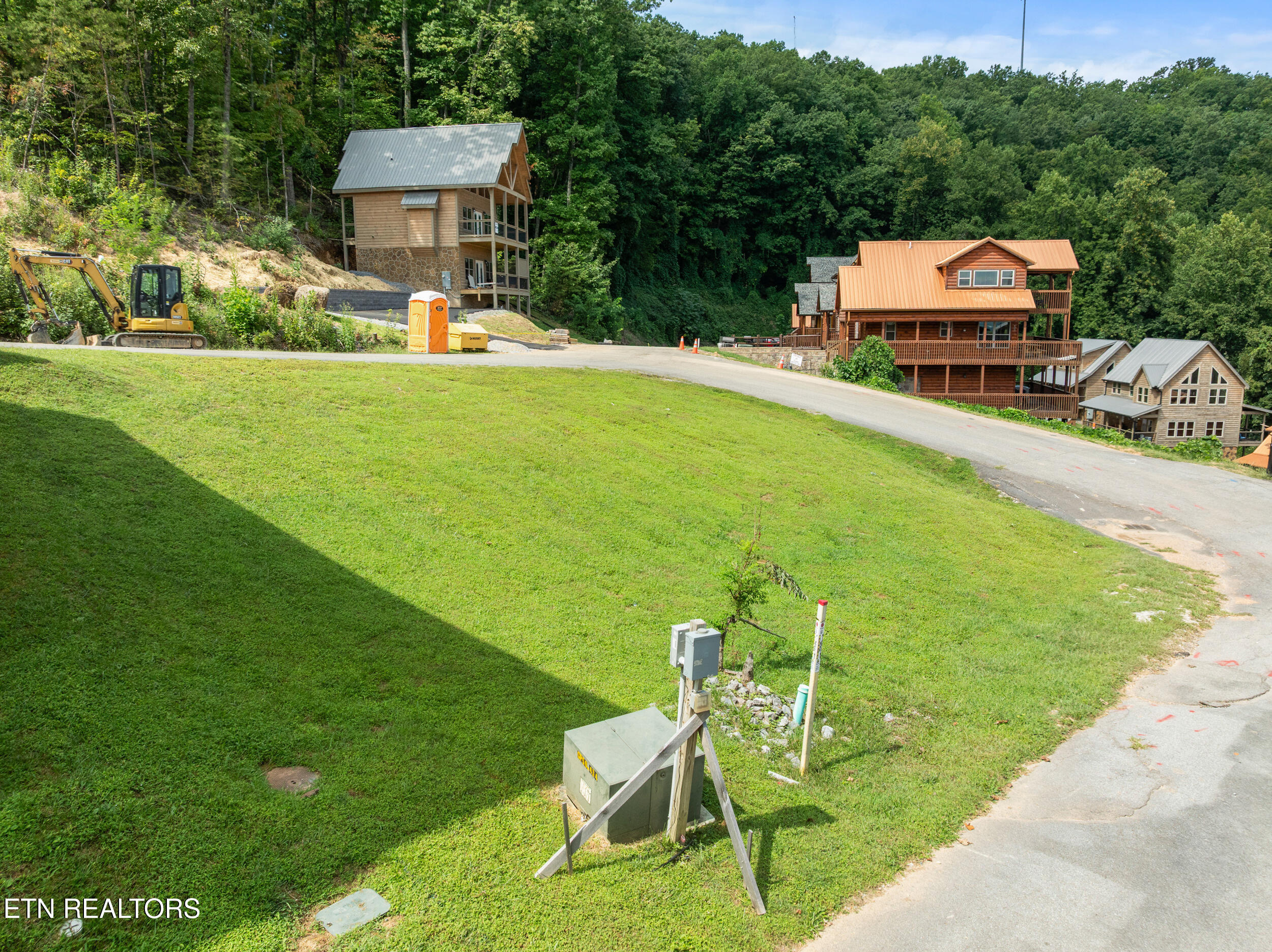Pine Peak Way Pigeon Forge TN 37862