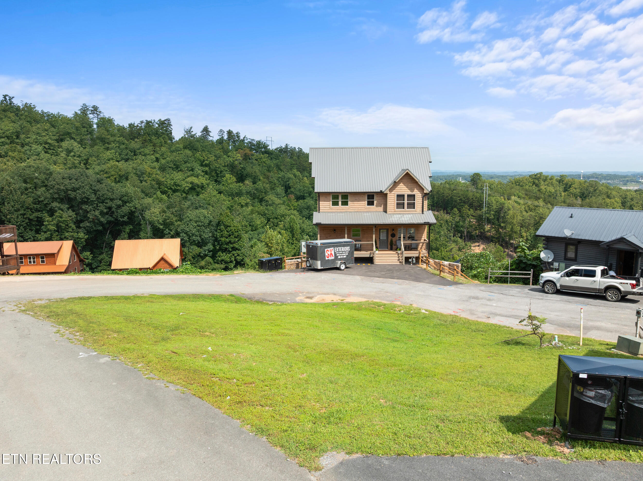 Pine Peak Way Pigeon Forge TN 37862