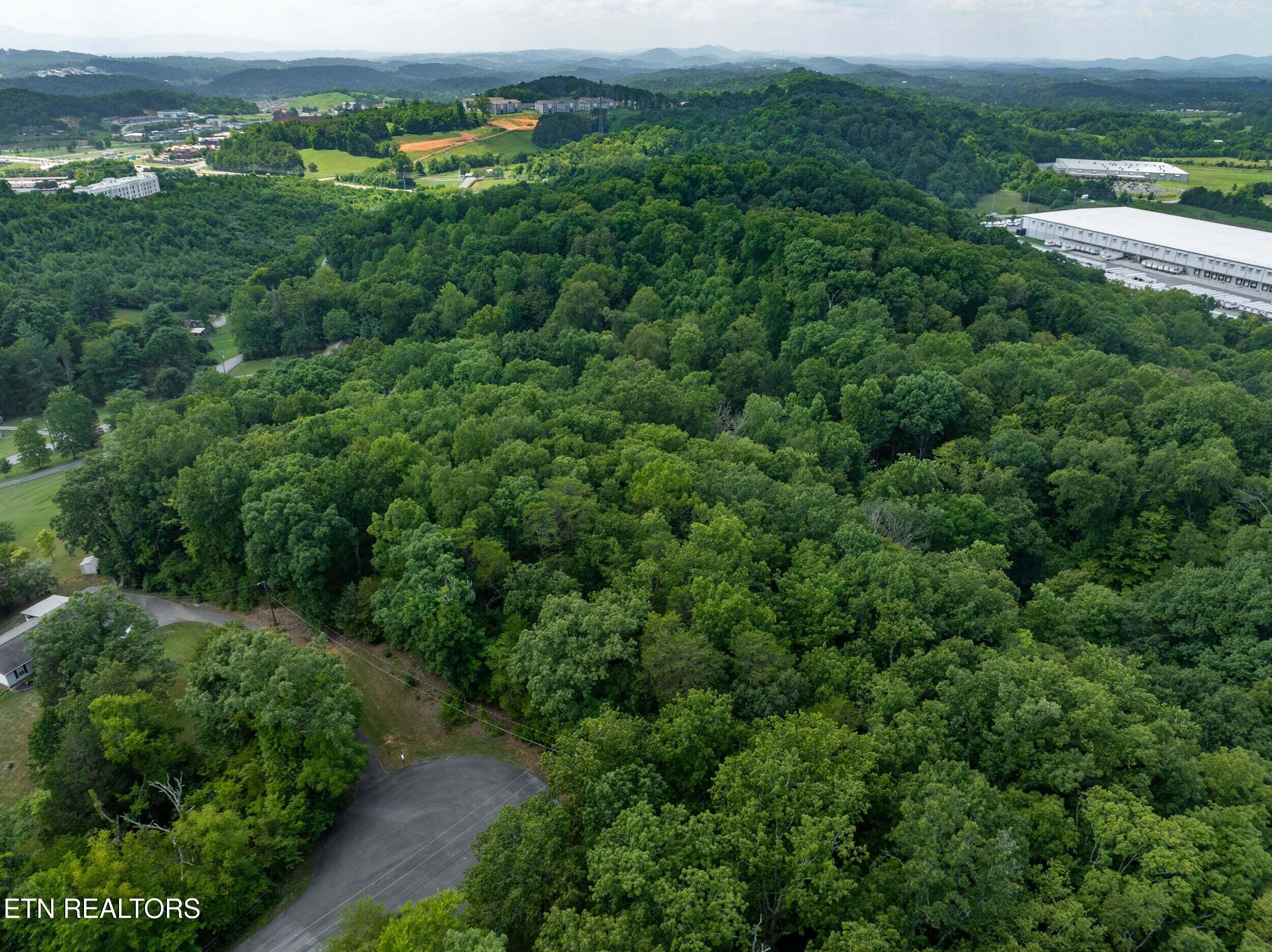 Lot 56 Blue Byrd Lane Kodak TN 37764
